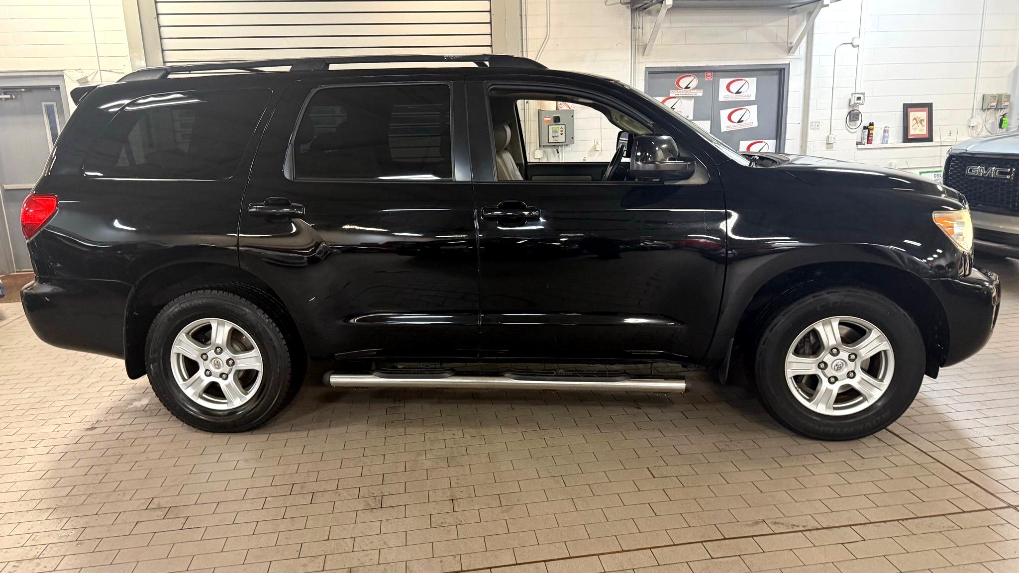 Toyota Sequoia  2008