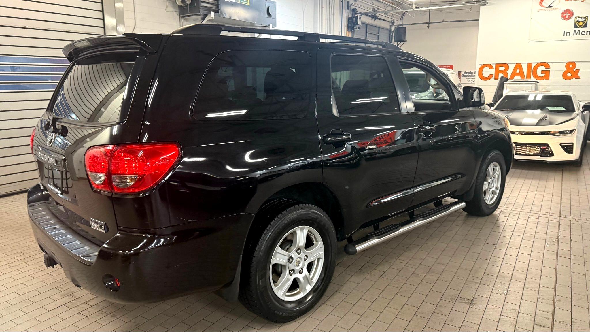 Toyota Sequoia  2008