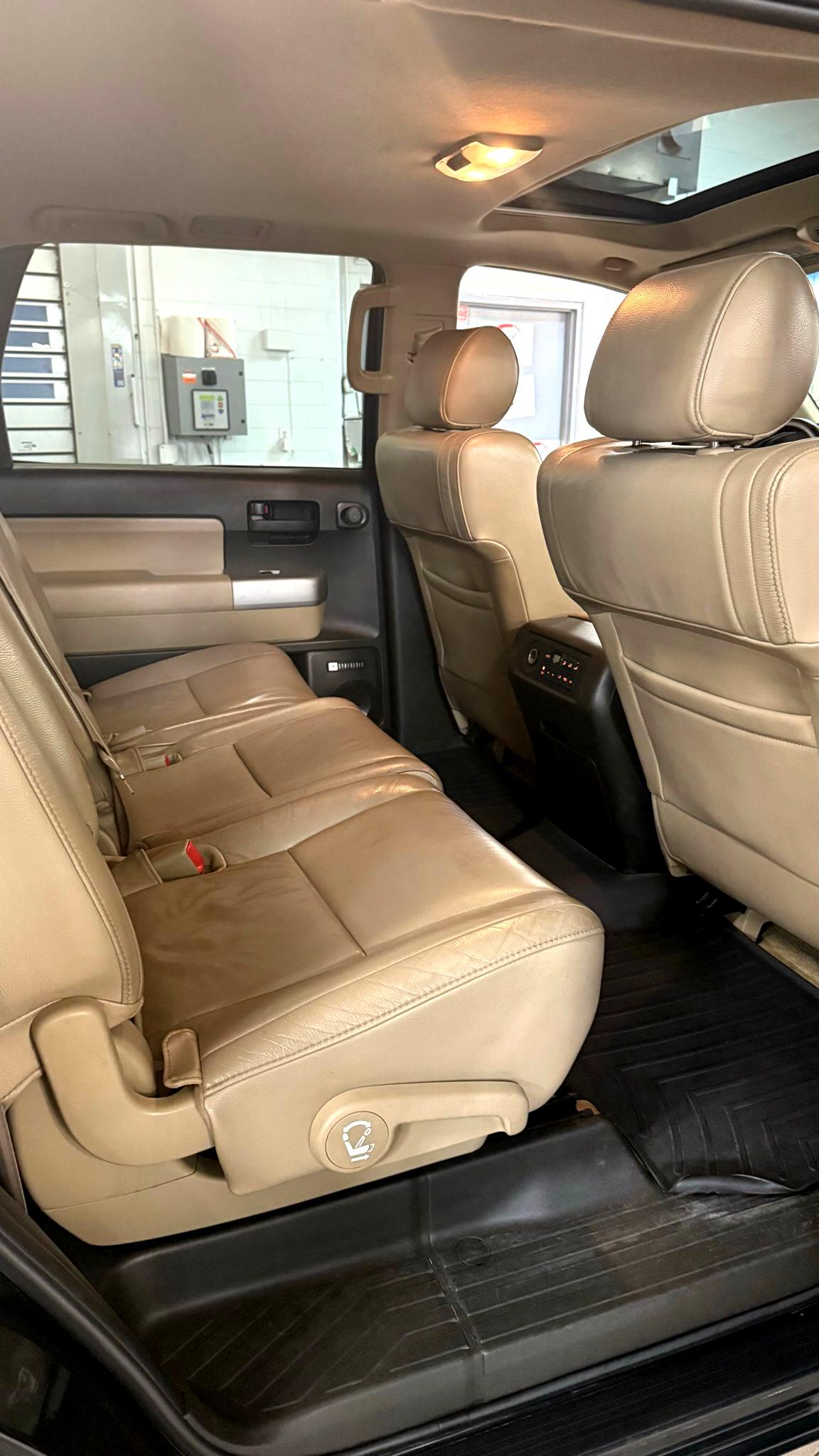 Toyota Sequoia  2008