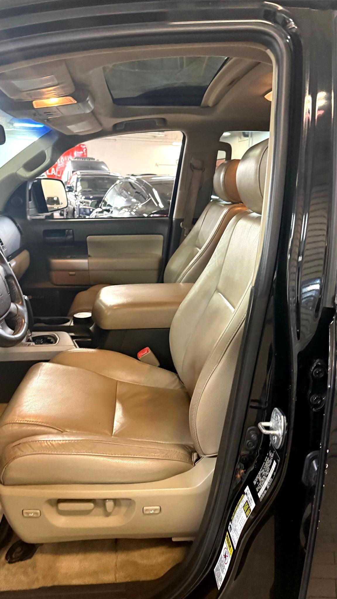 Toyota Sequoia  2008