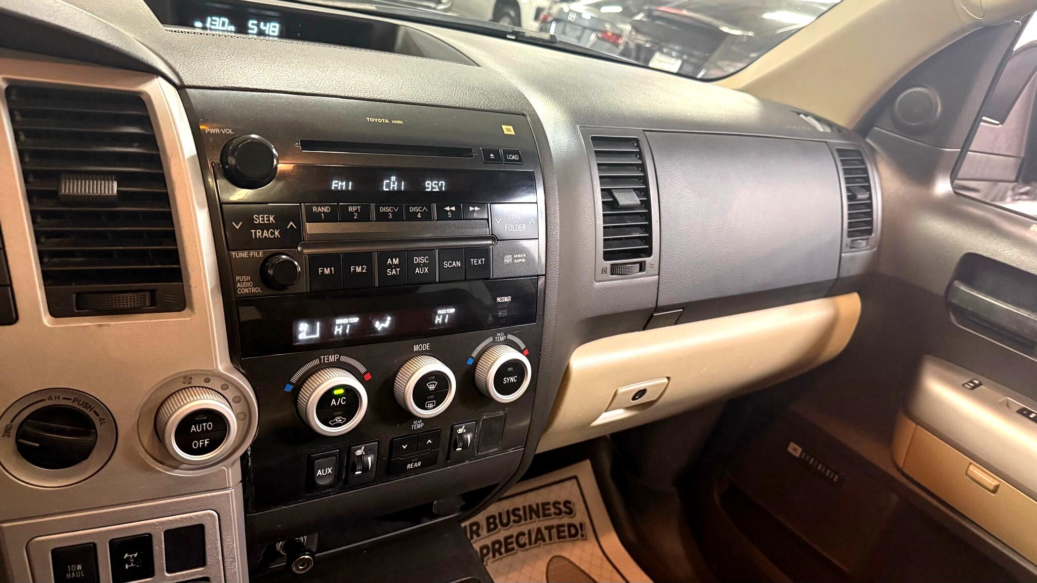 Toyota Sequoia  2008