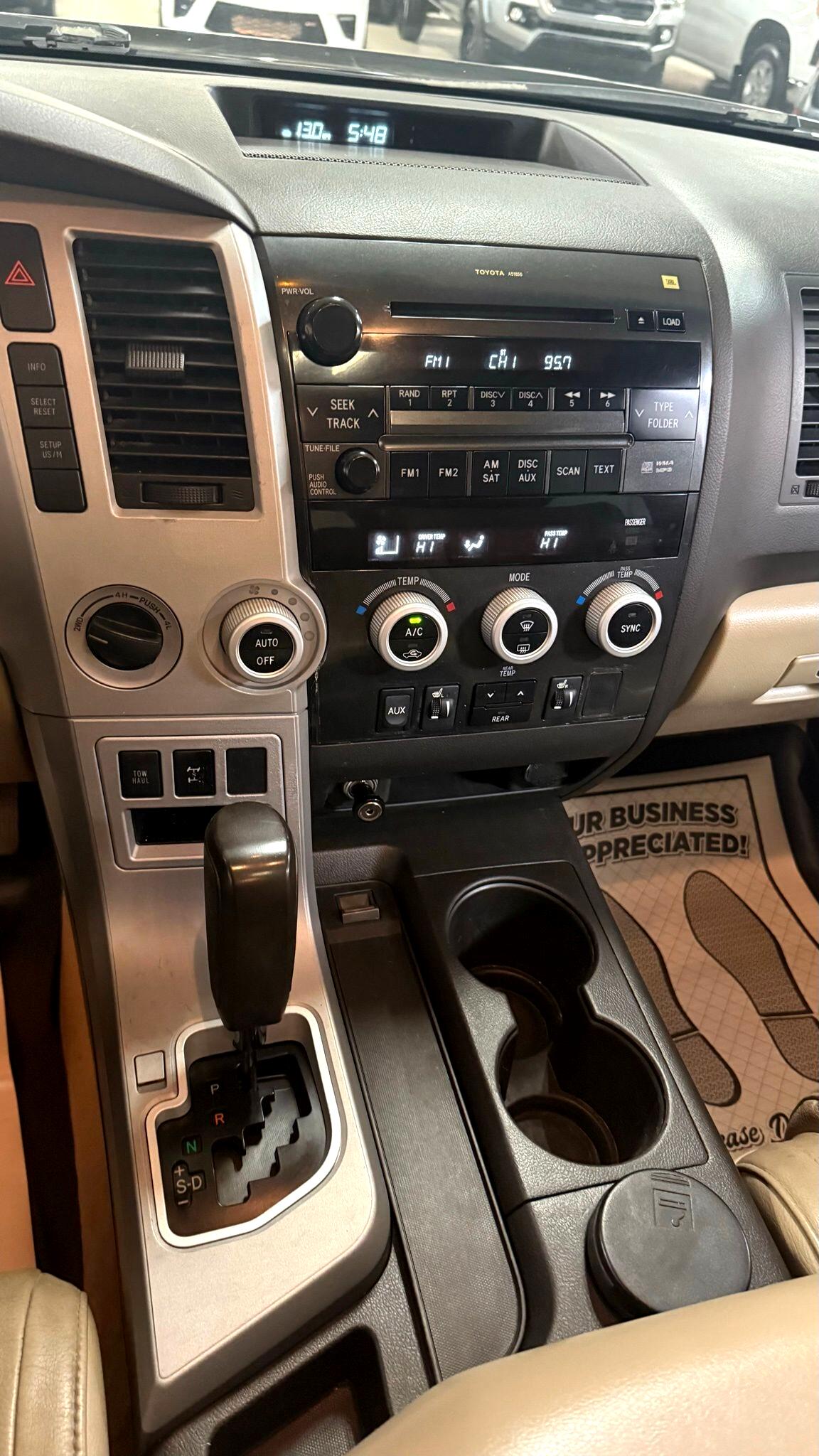 Toyota Sequoia  2008