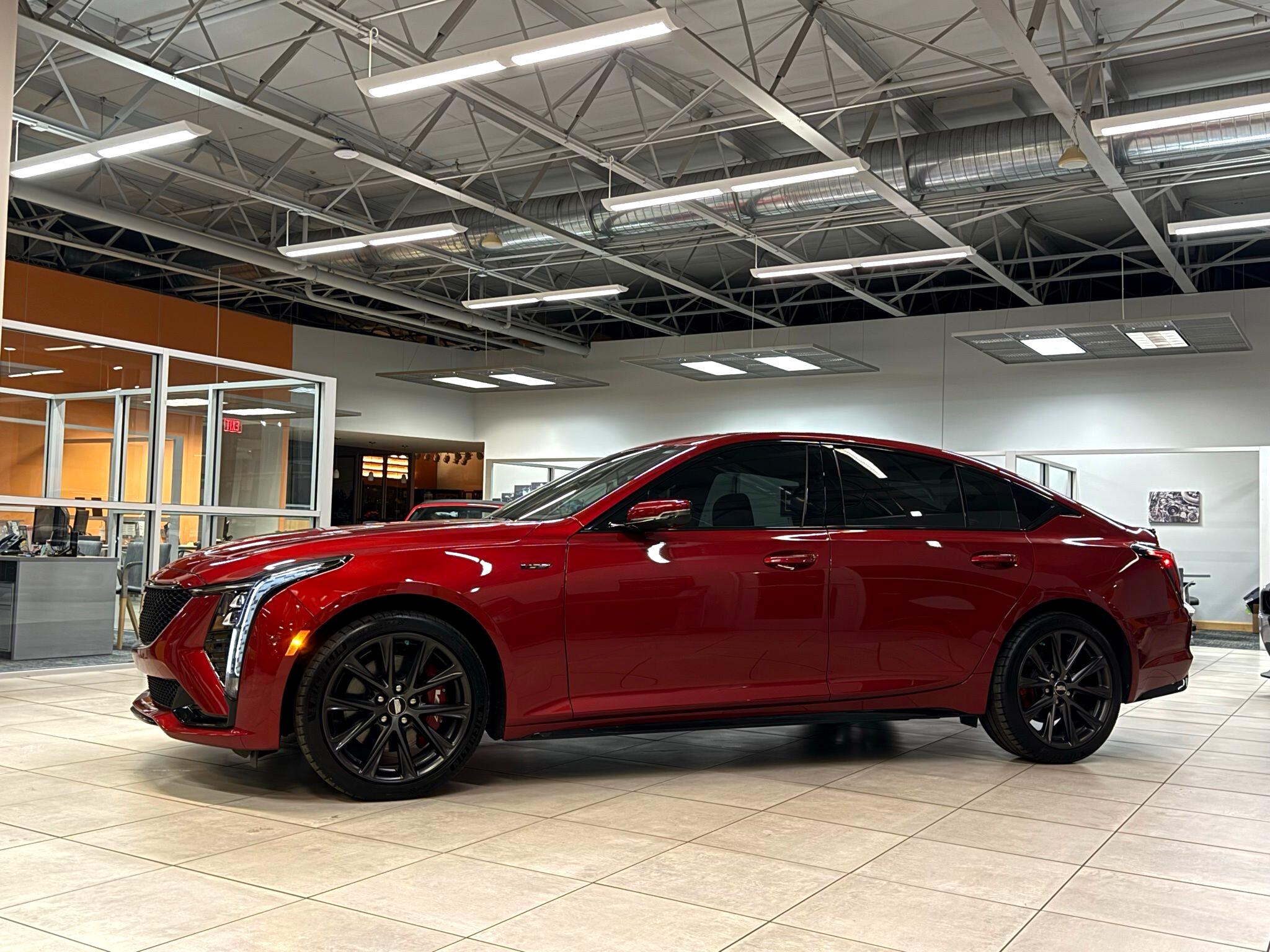 Cadillac CT5  2025