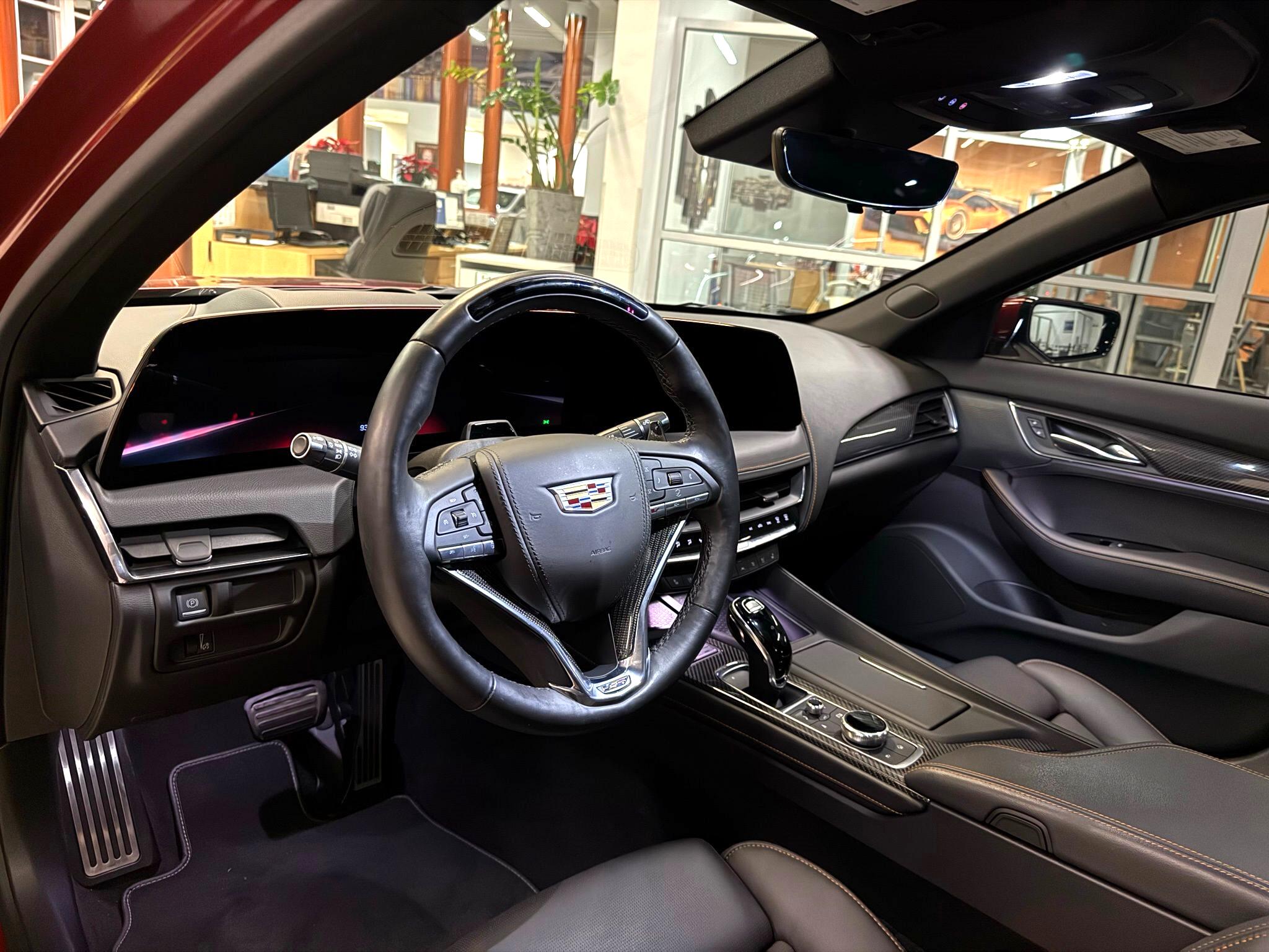 Cadillac CT5  2025