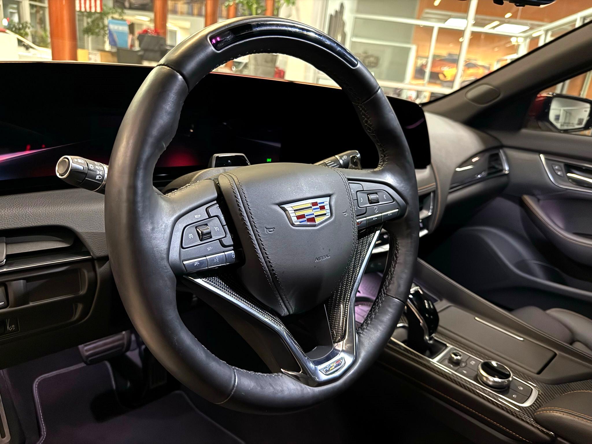 Cadillac CT5  2025