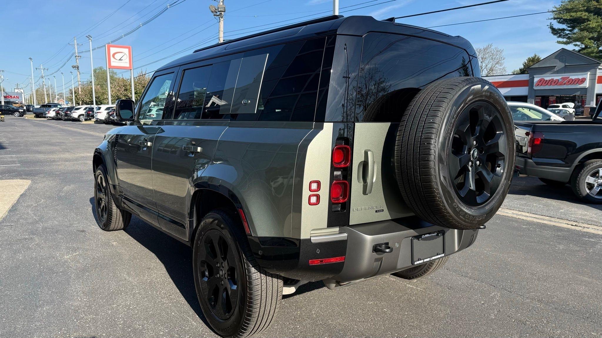 Land Rover Defender  2023