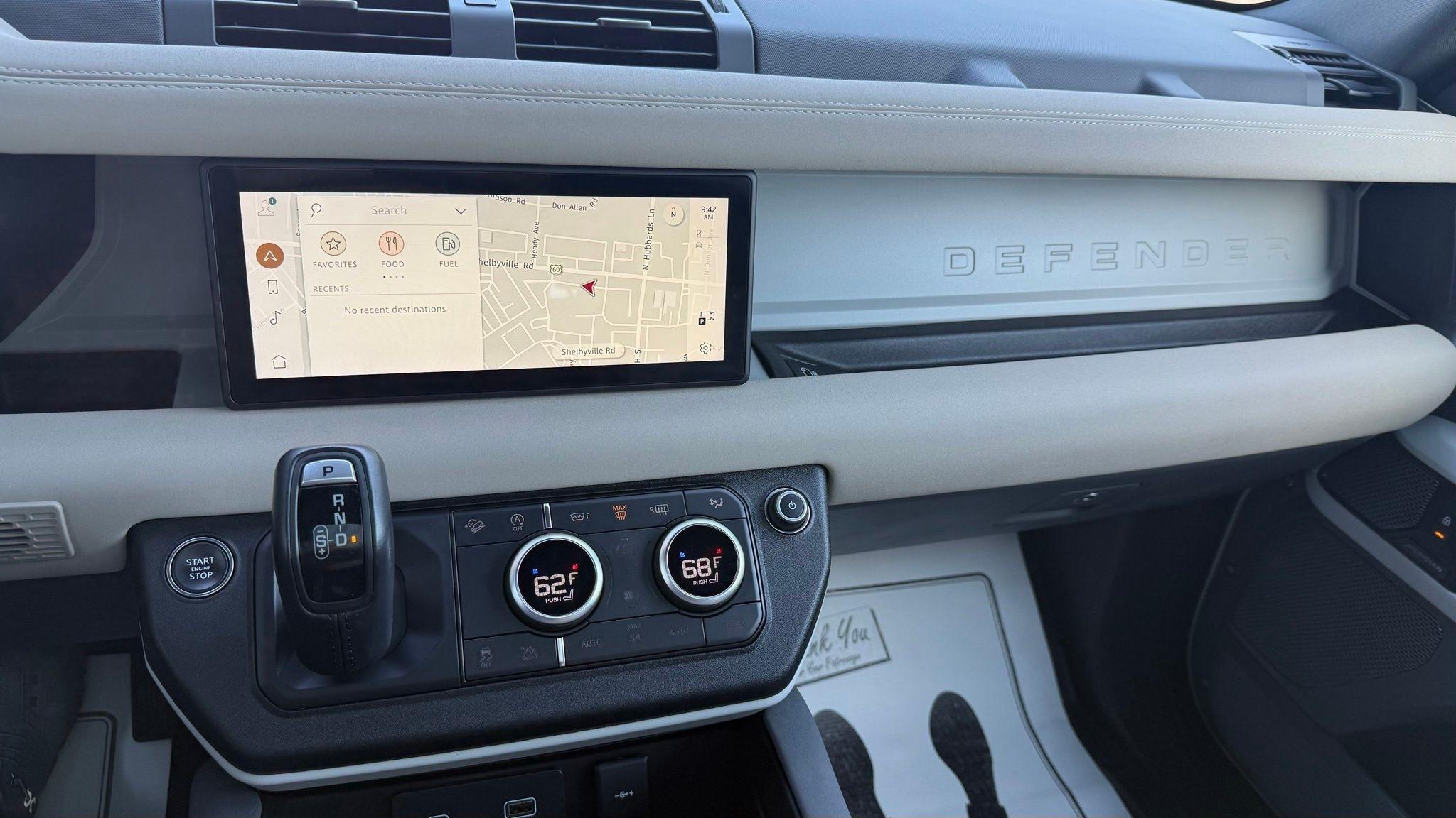 Land Rover Defender  2023