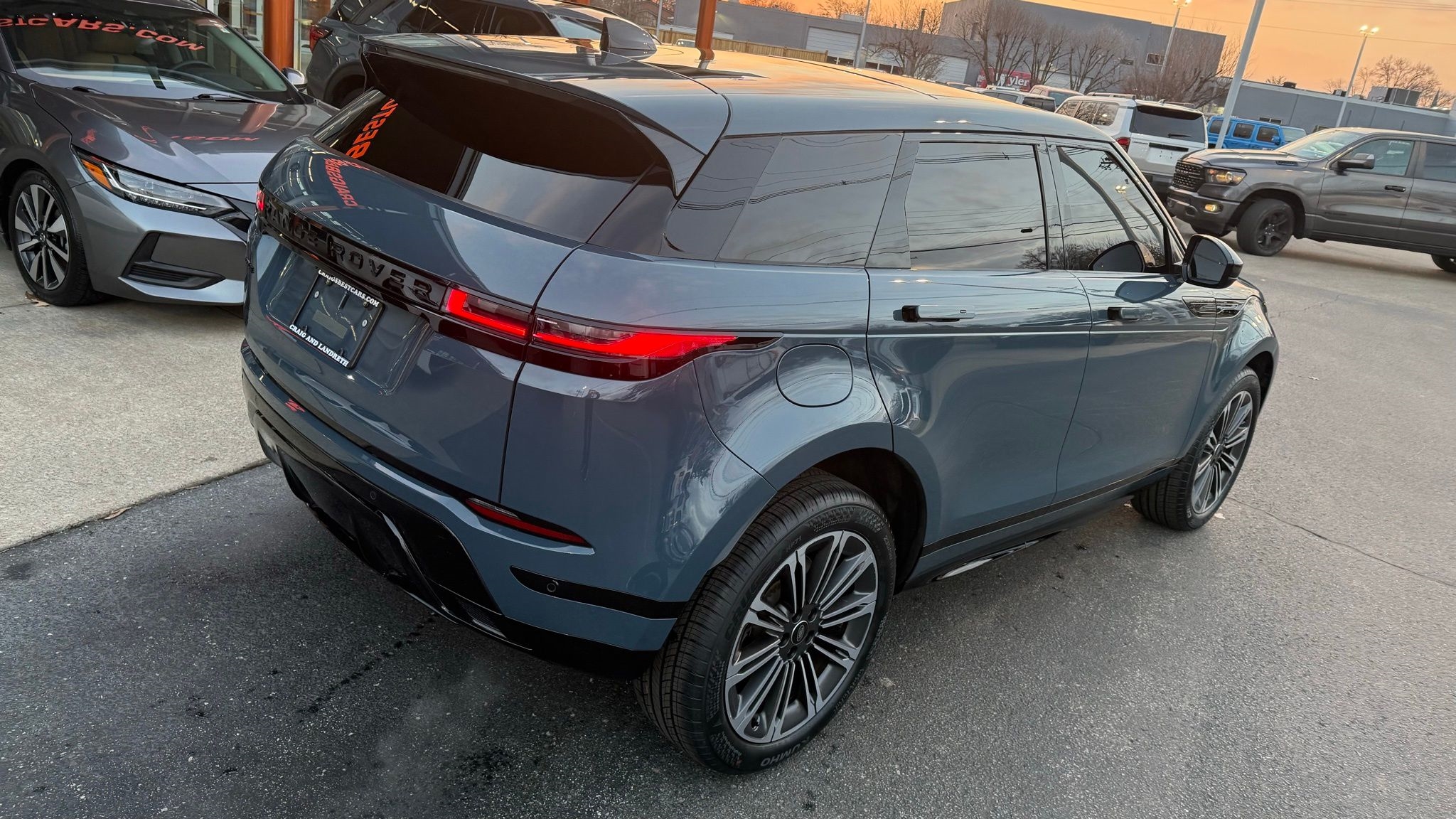 Land Rover Range Rover Evoque  2024