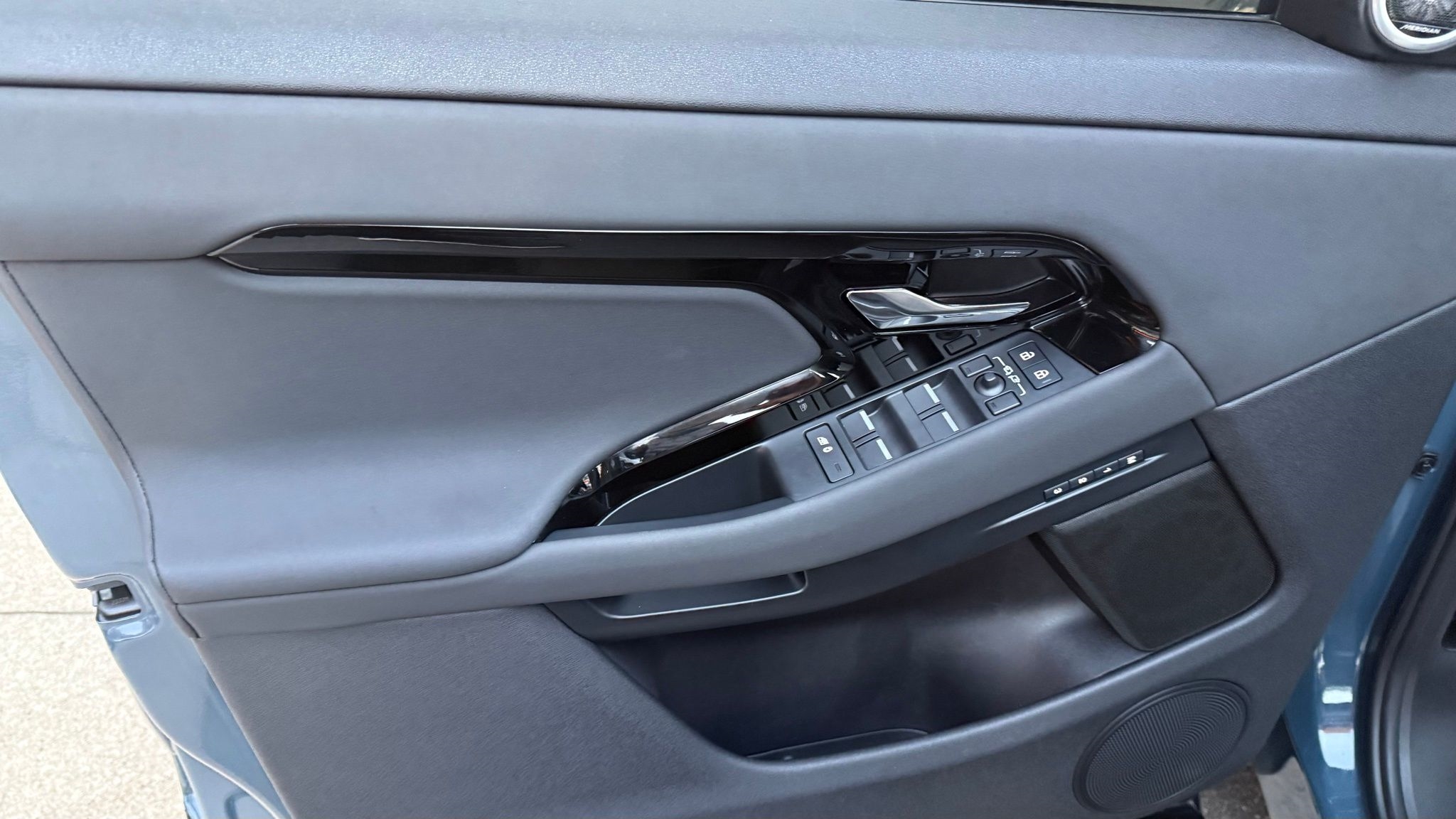 Land Rover Range Rover Evoque  2024