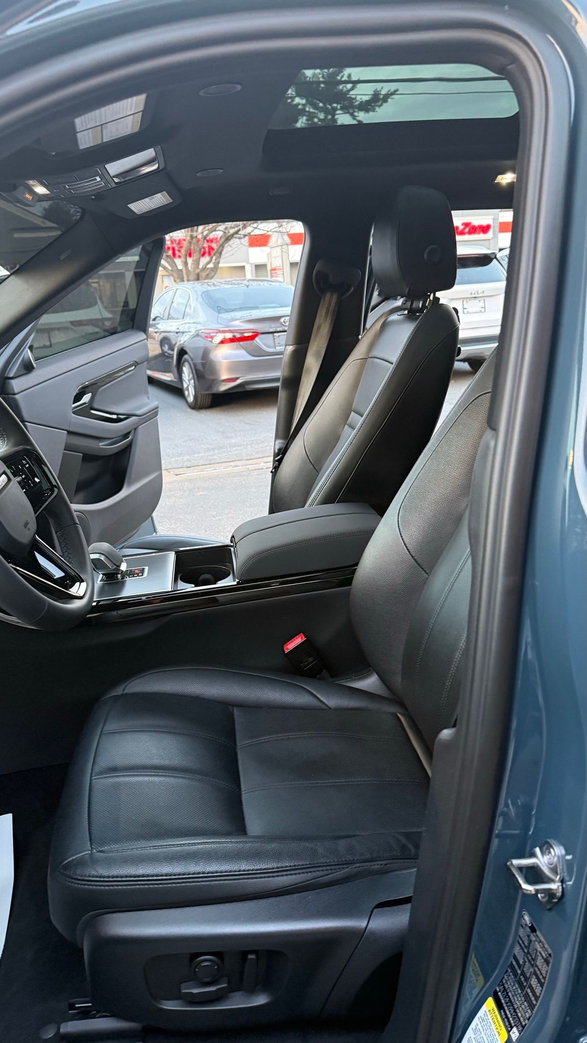 Land Rover Range Rover Evoque  2024