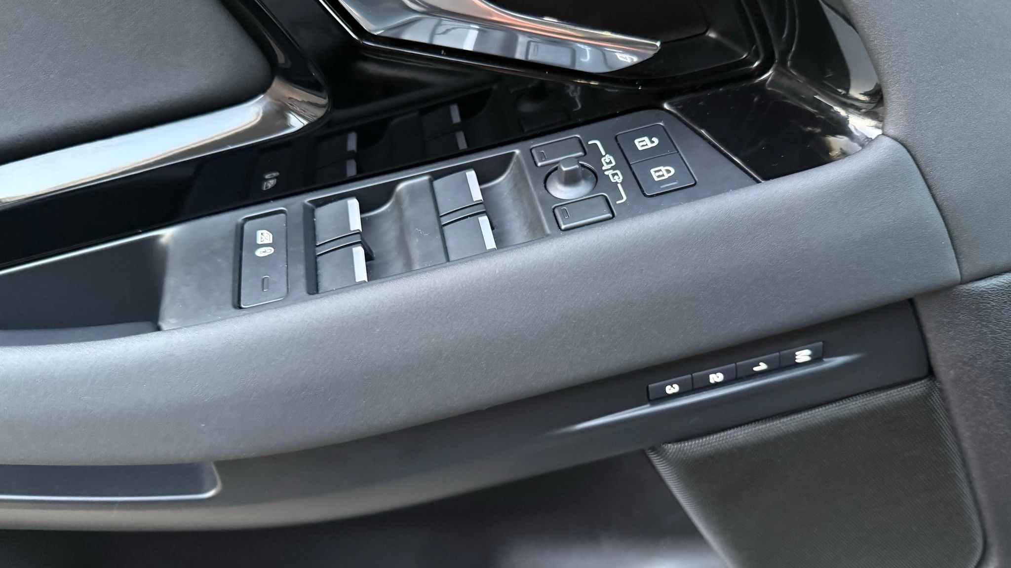 Land Rover Range Rover Evoque  2024