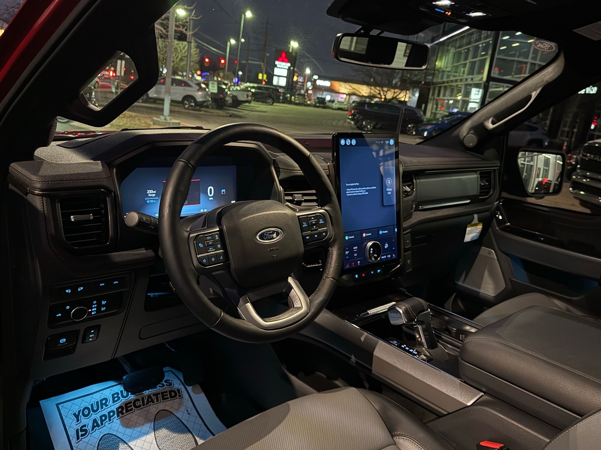 Ford F-150 Lightning  2023