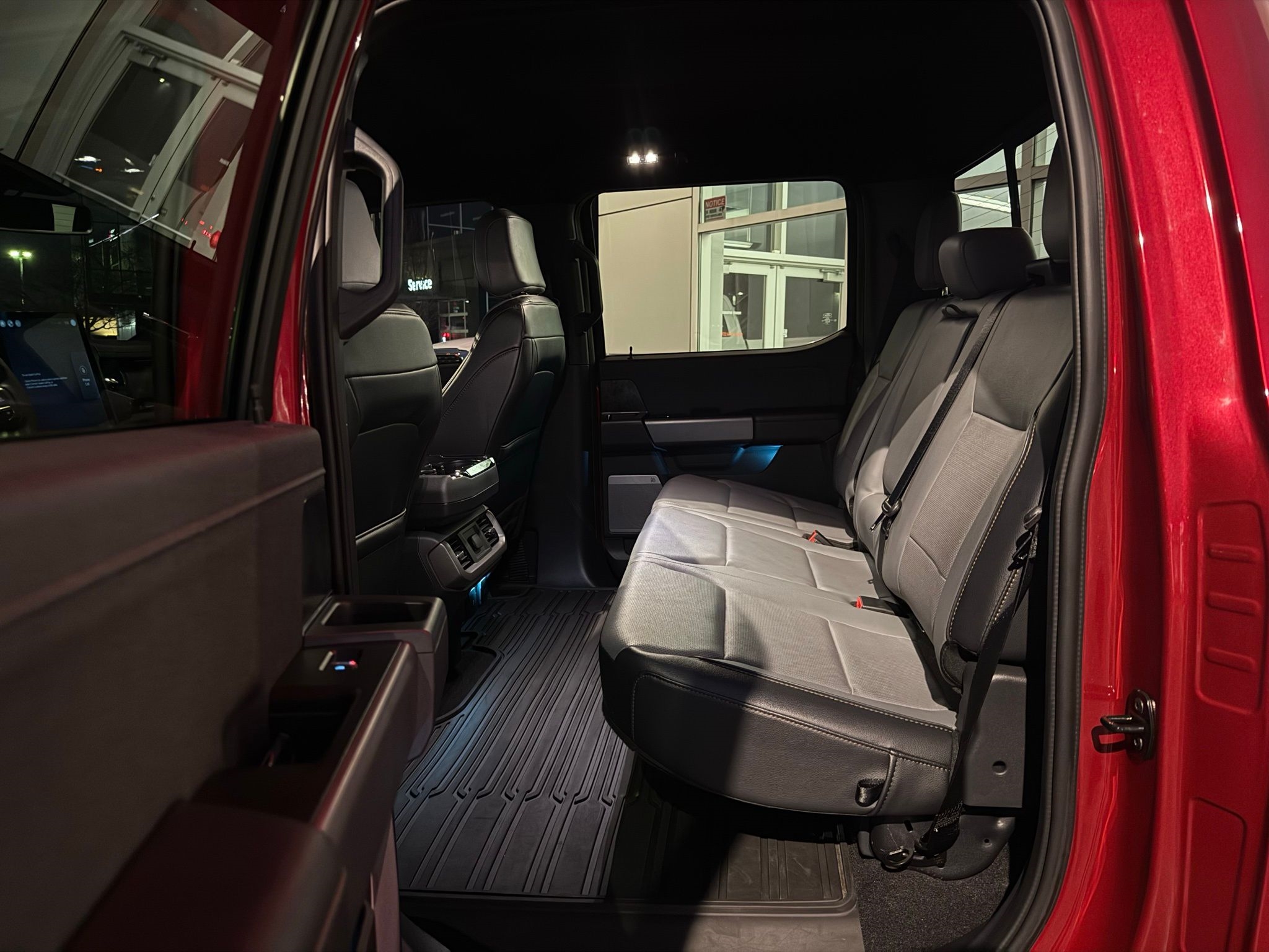 Ford F-150 Lightning  2023