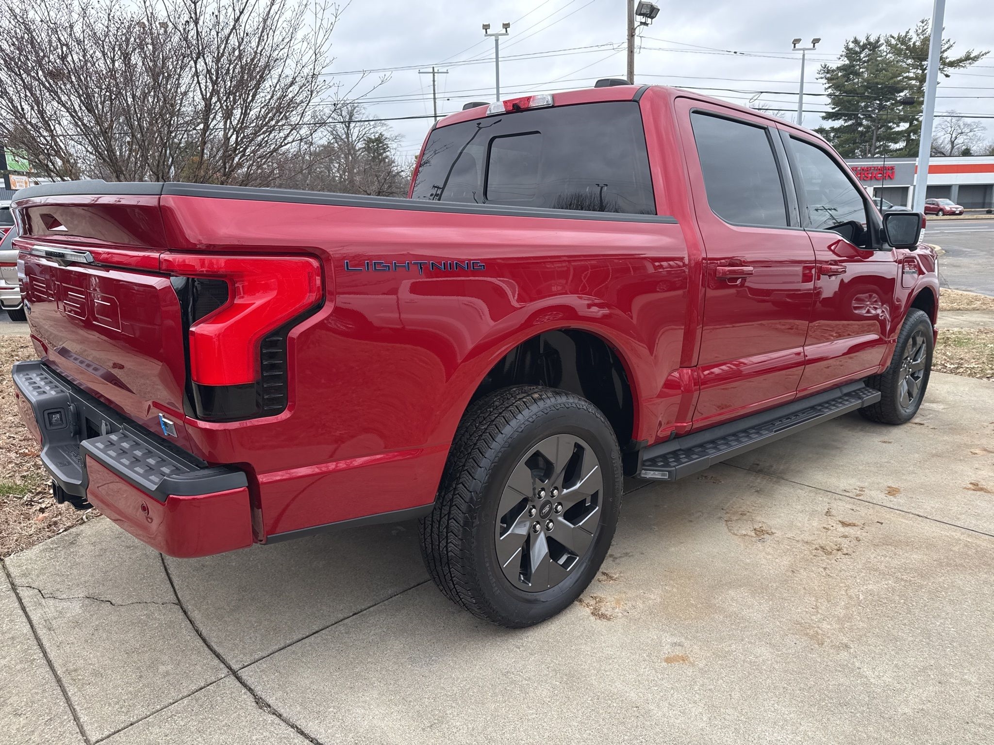 Ford F-150 Lightning  2023