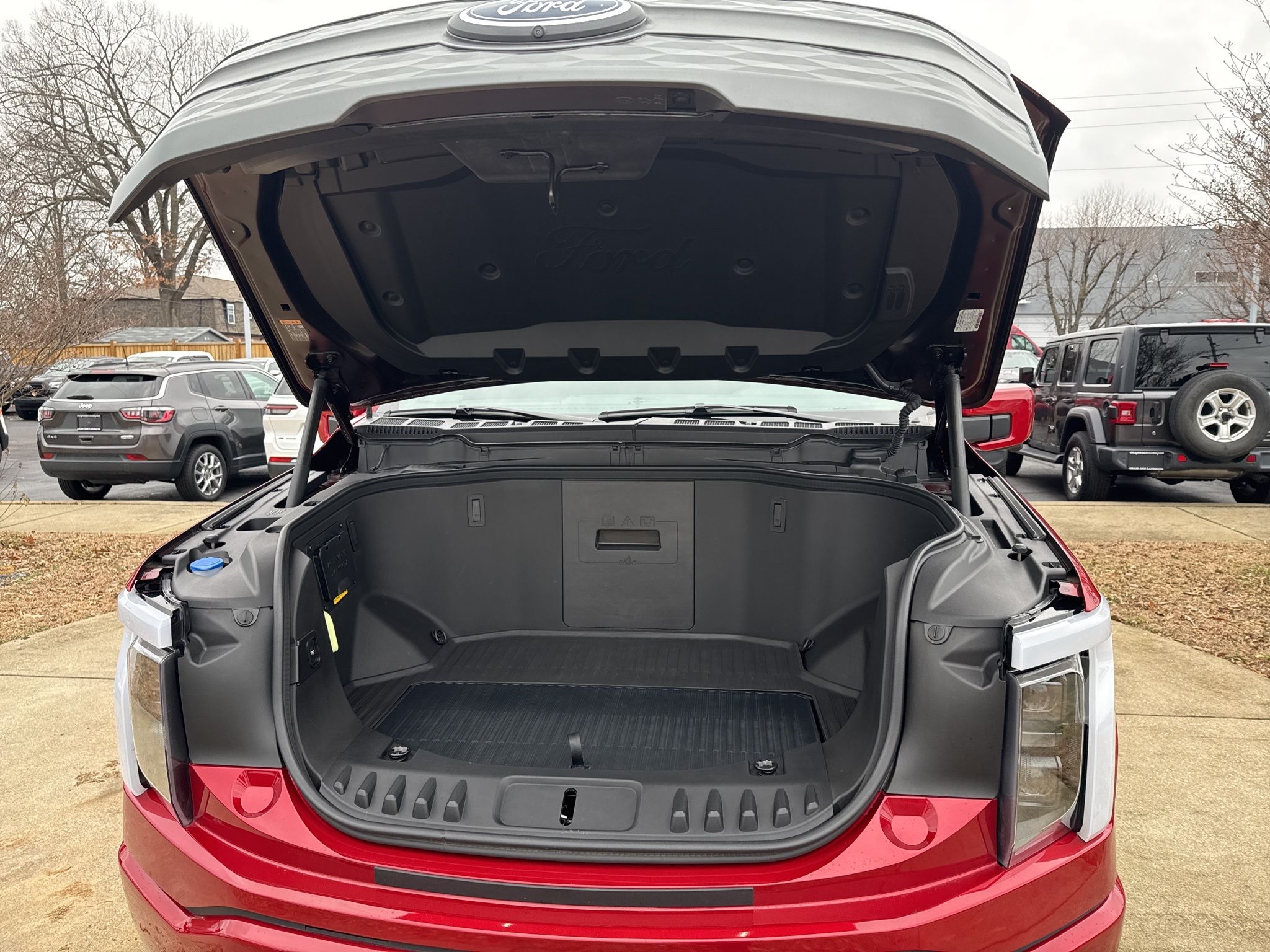 Ford F-150 Lightning  2023