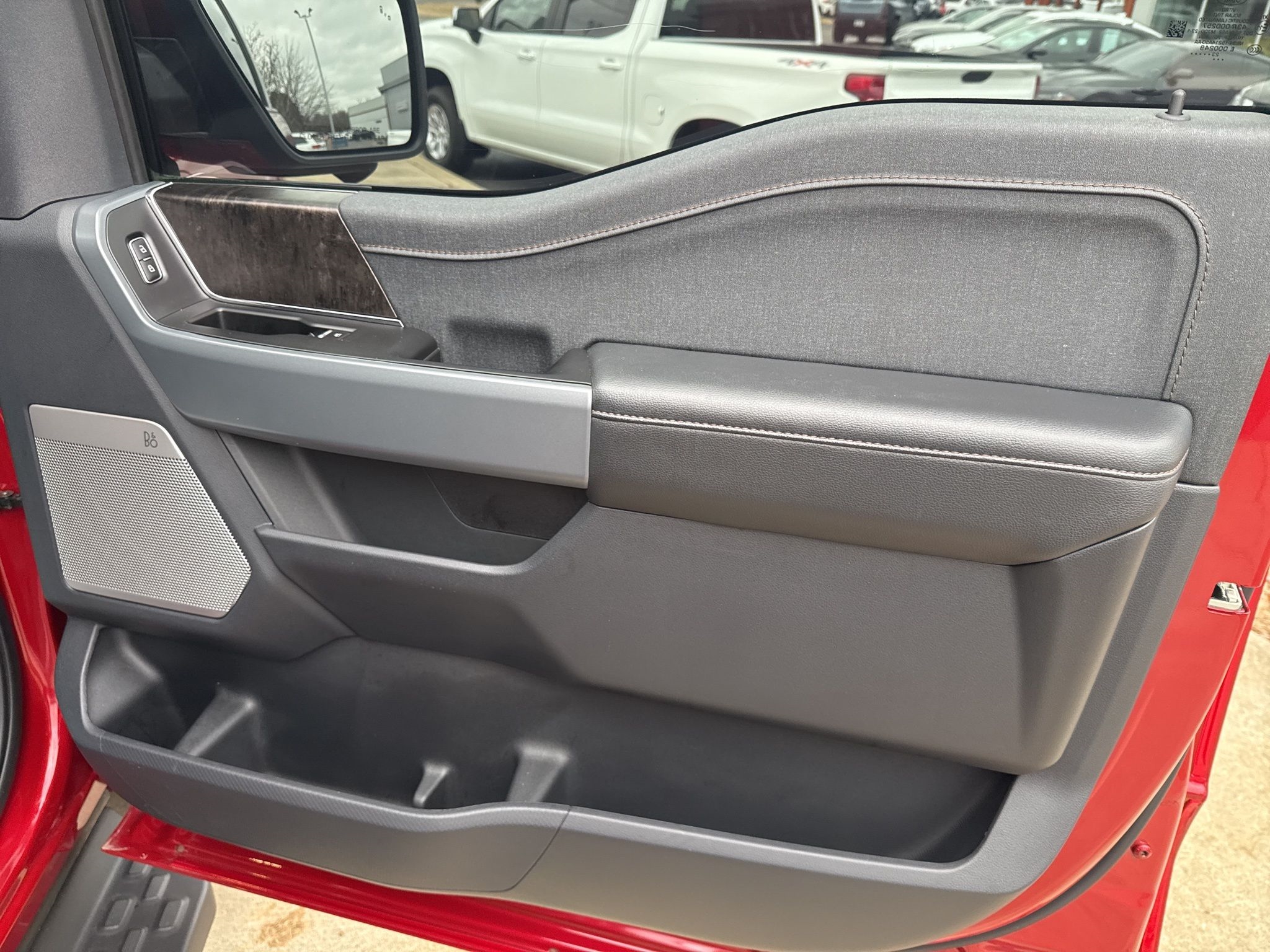 Ford F-150 Lightning  2023