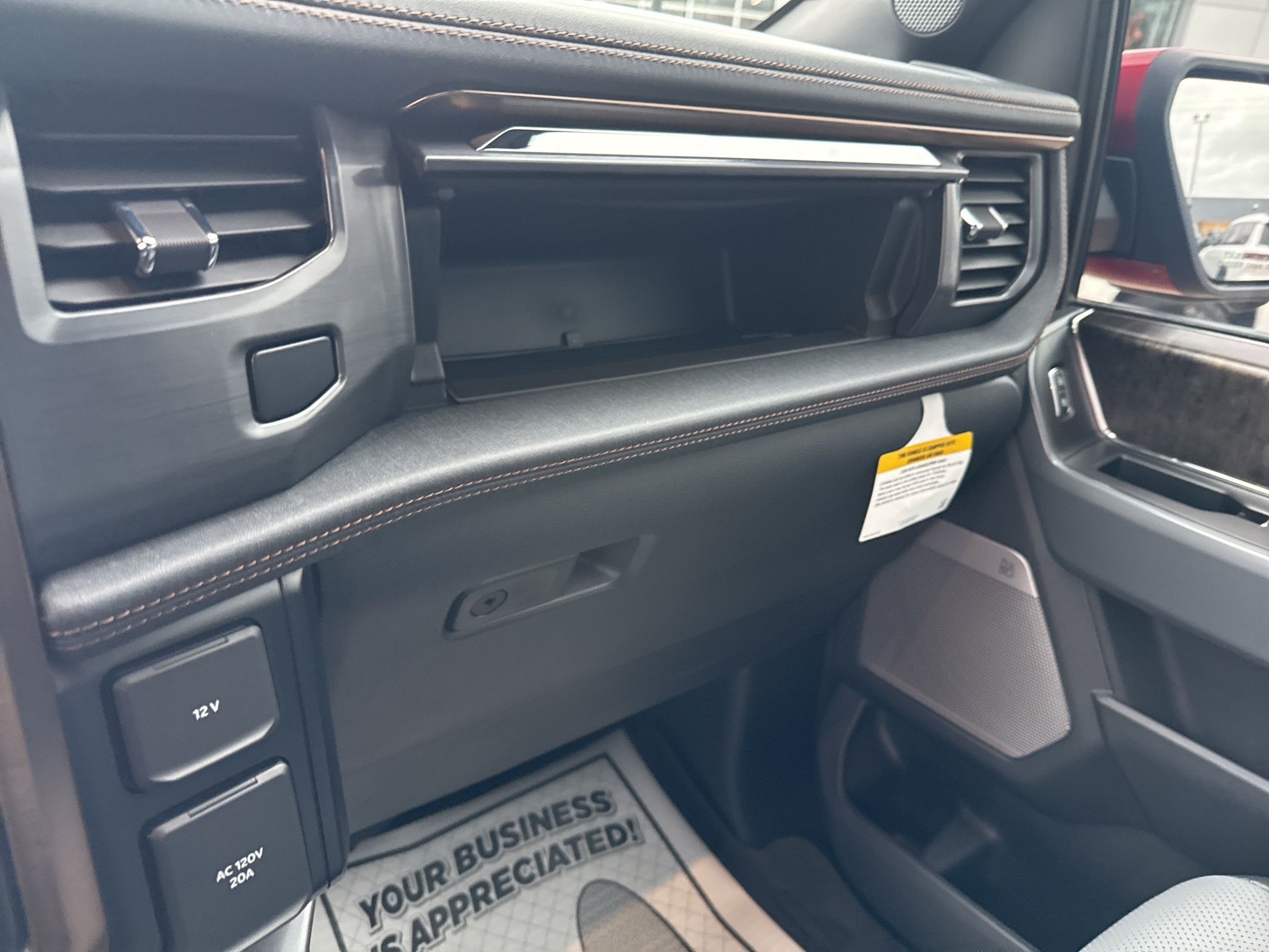 Ford F-150 Lightning  2023