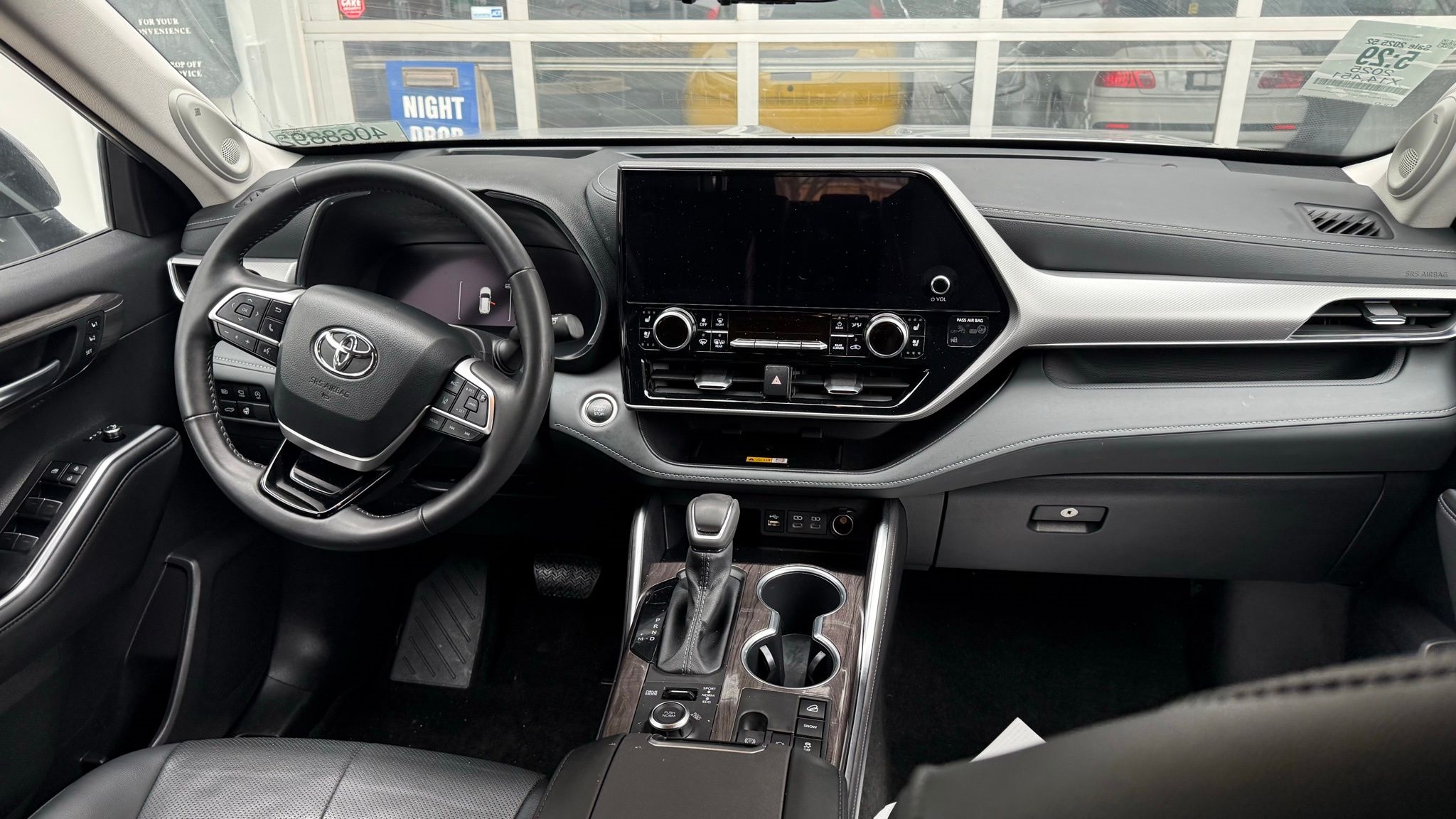 Toyota Highlander  2025