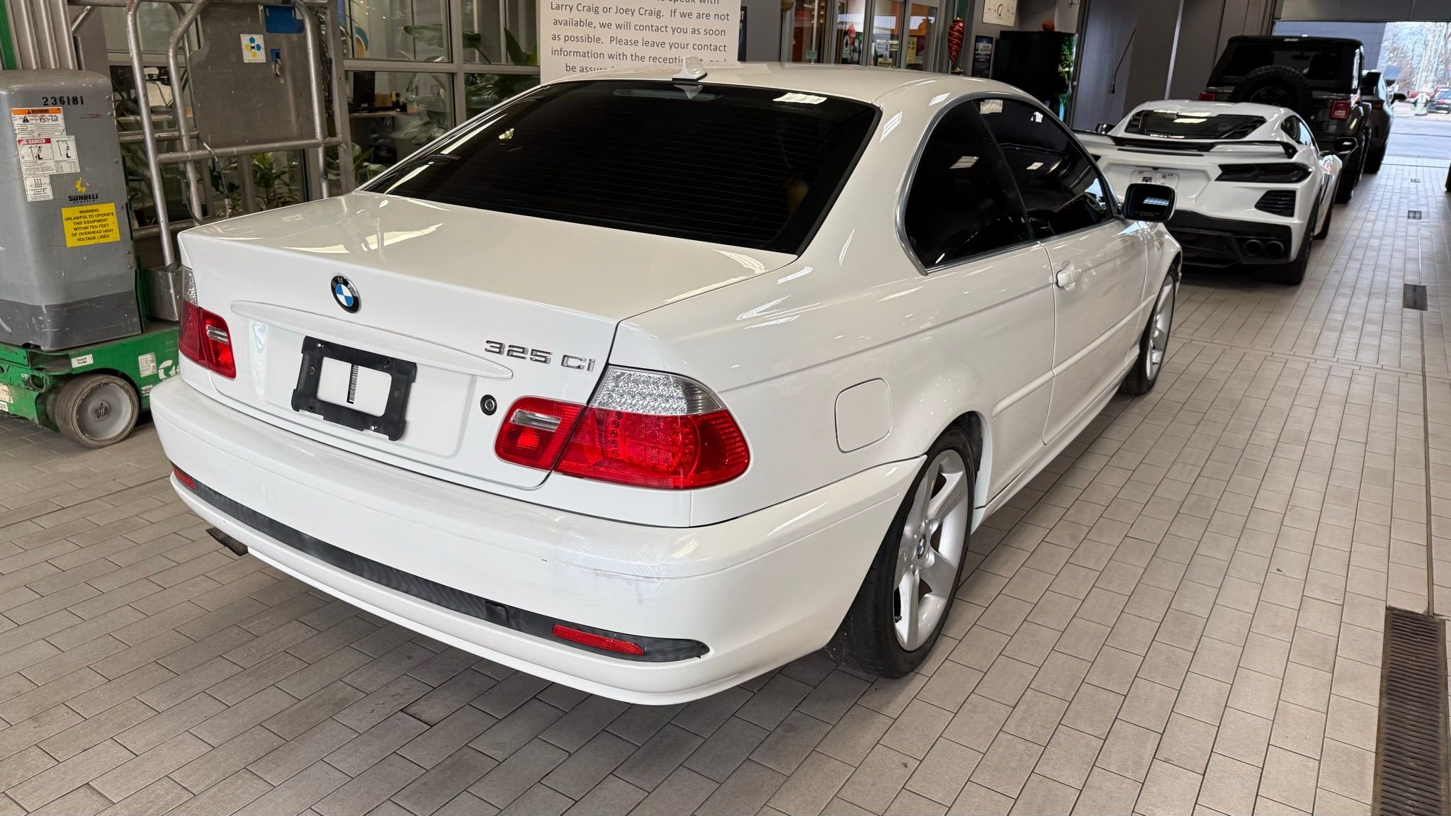 BMW 3 Series  2004