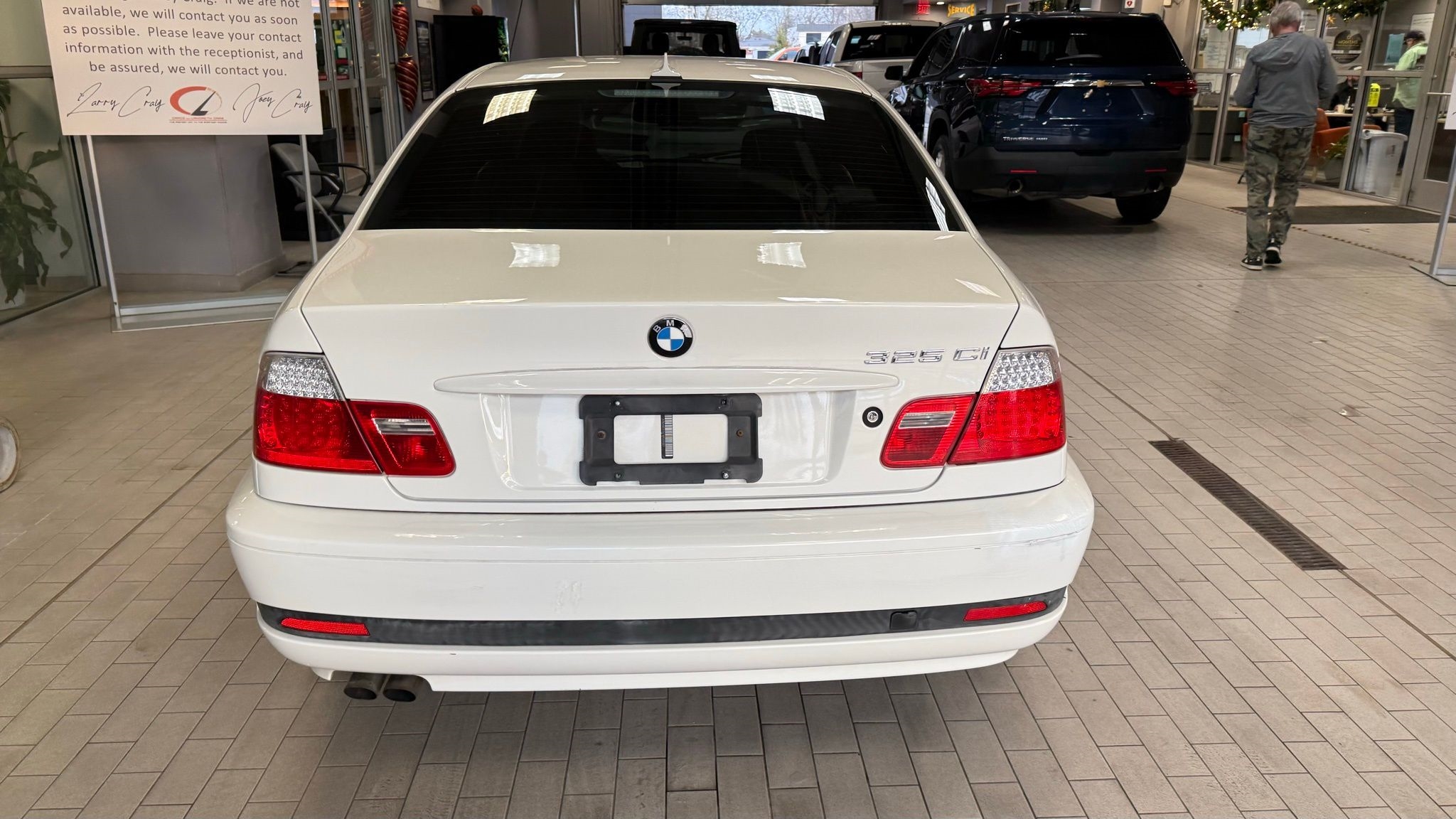 BMW 3 Series  2004