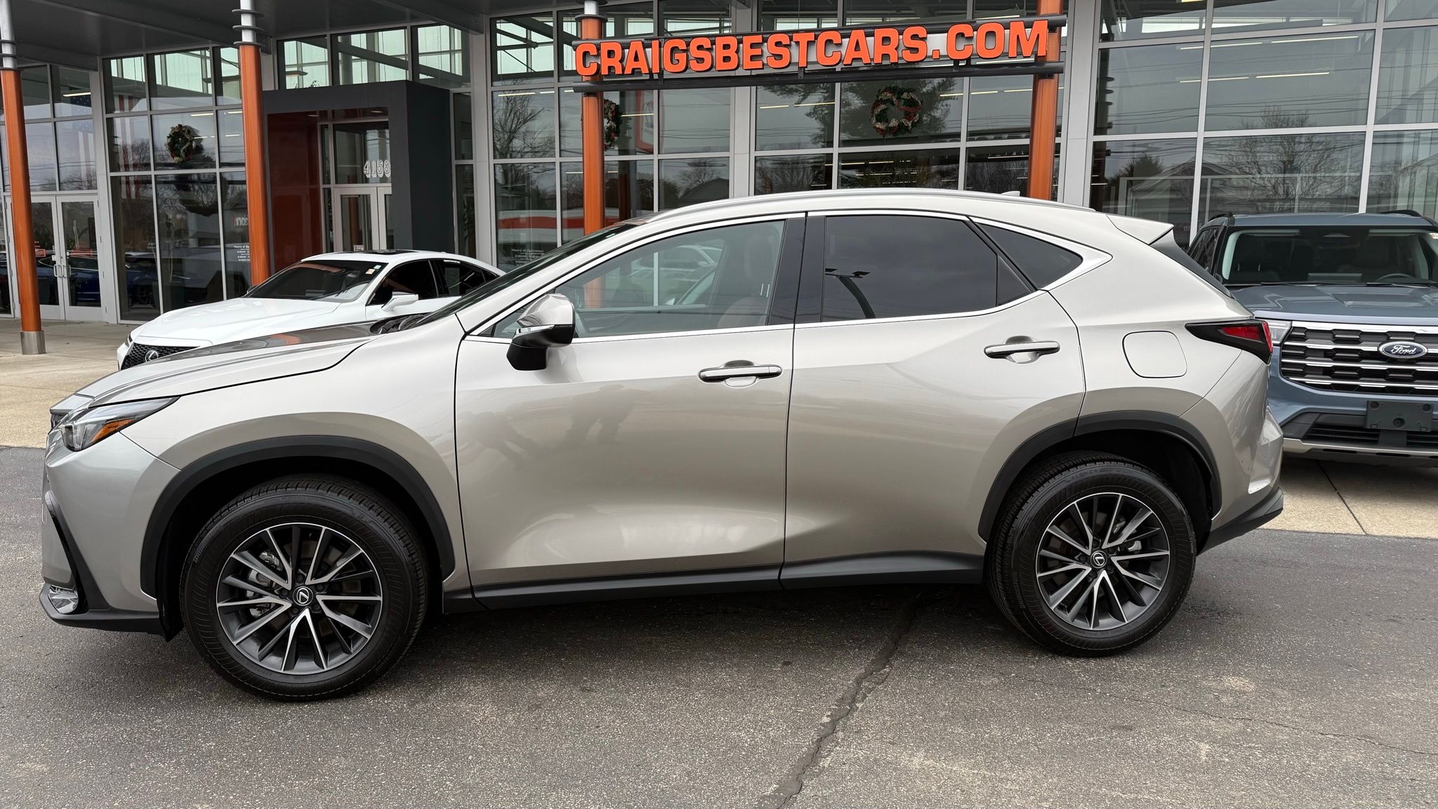 2024 Lexus NX 350's photo