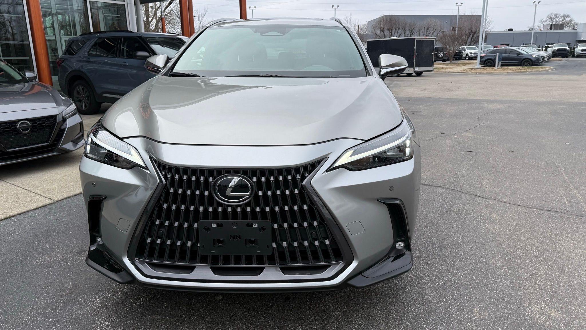 Lexus NX  2024