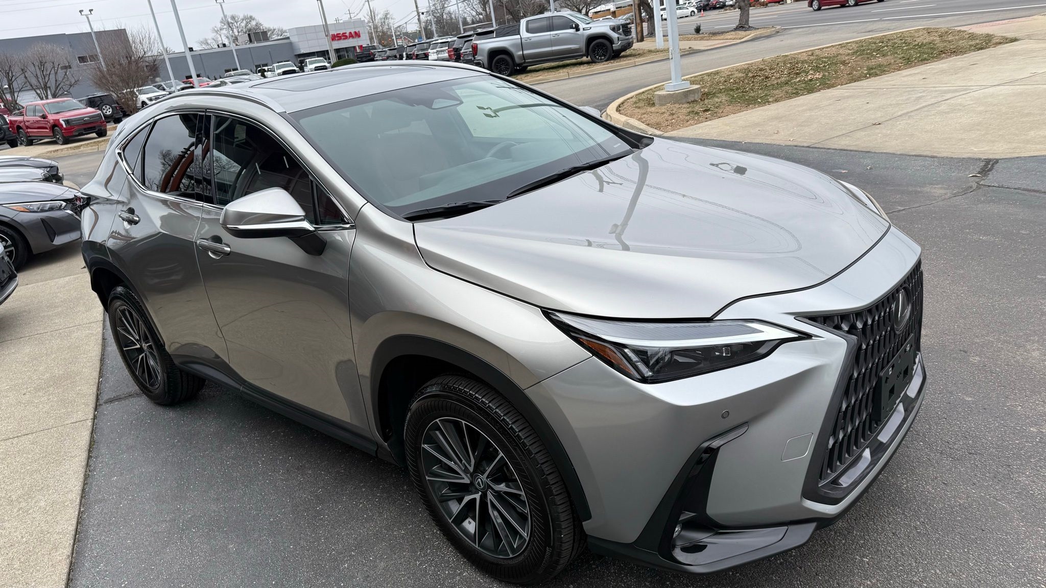 Lexus NX  2024