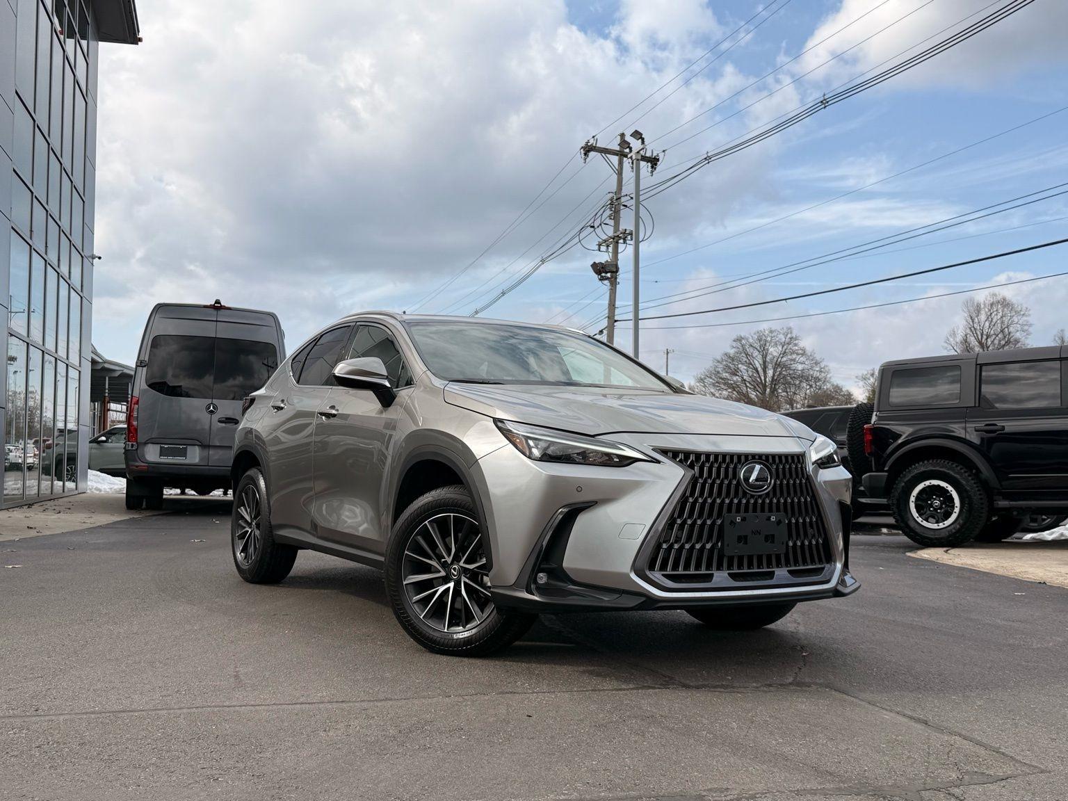 Lexus NX  2024