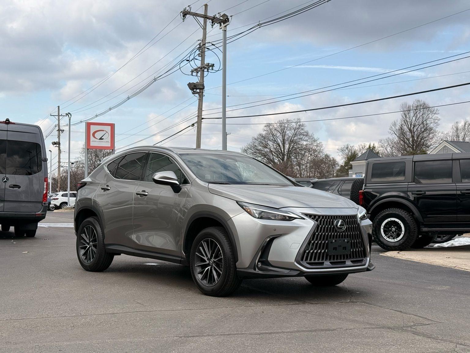 Lexus NX  2024