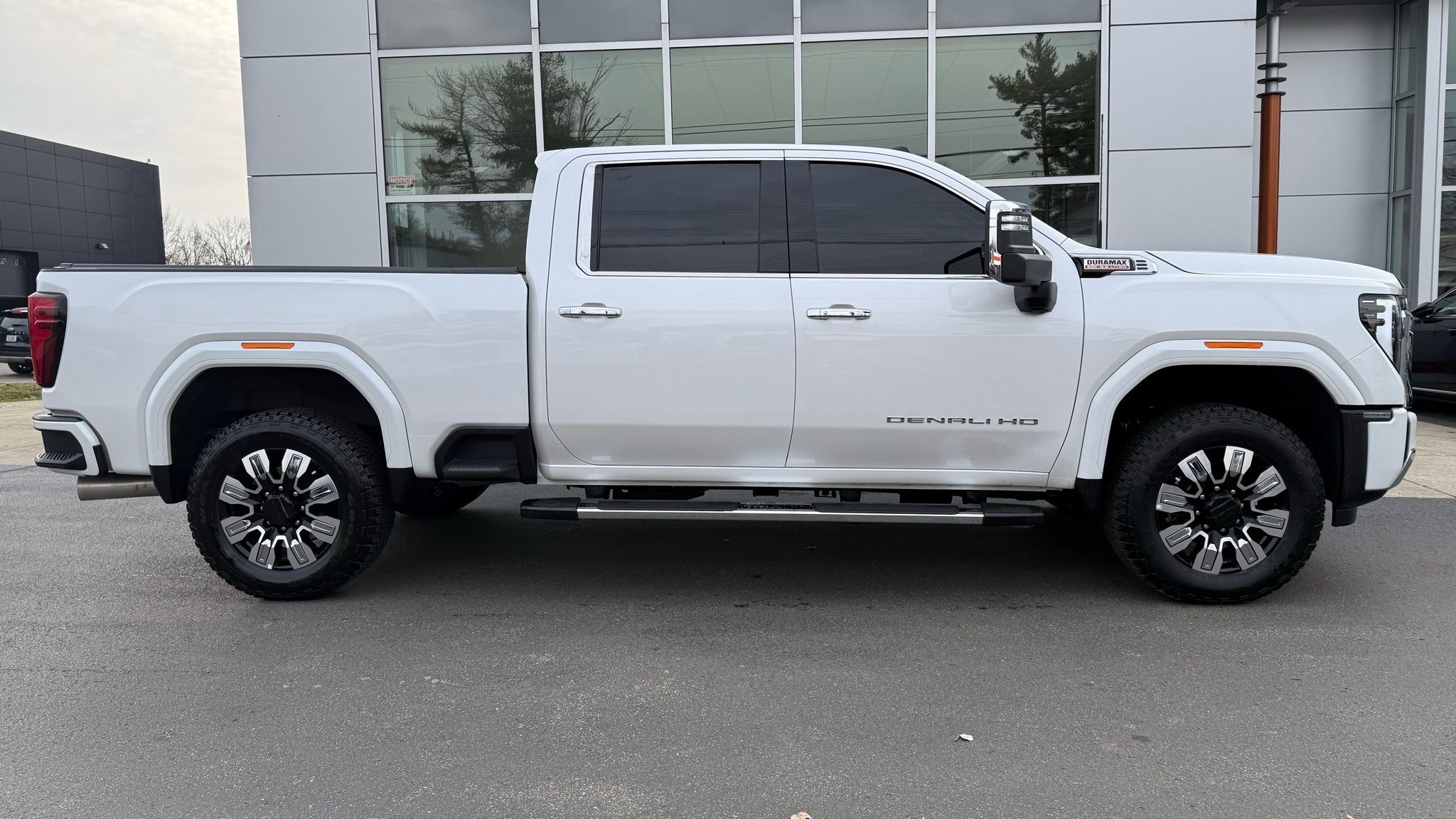 2025 GMC Sierra 2500HD Denali