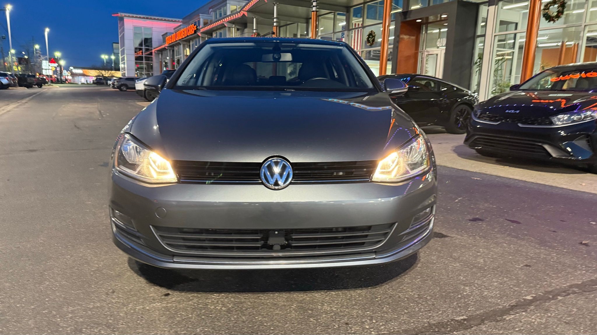 Volkswagen Golf  2017