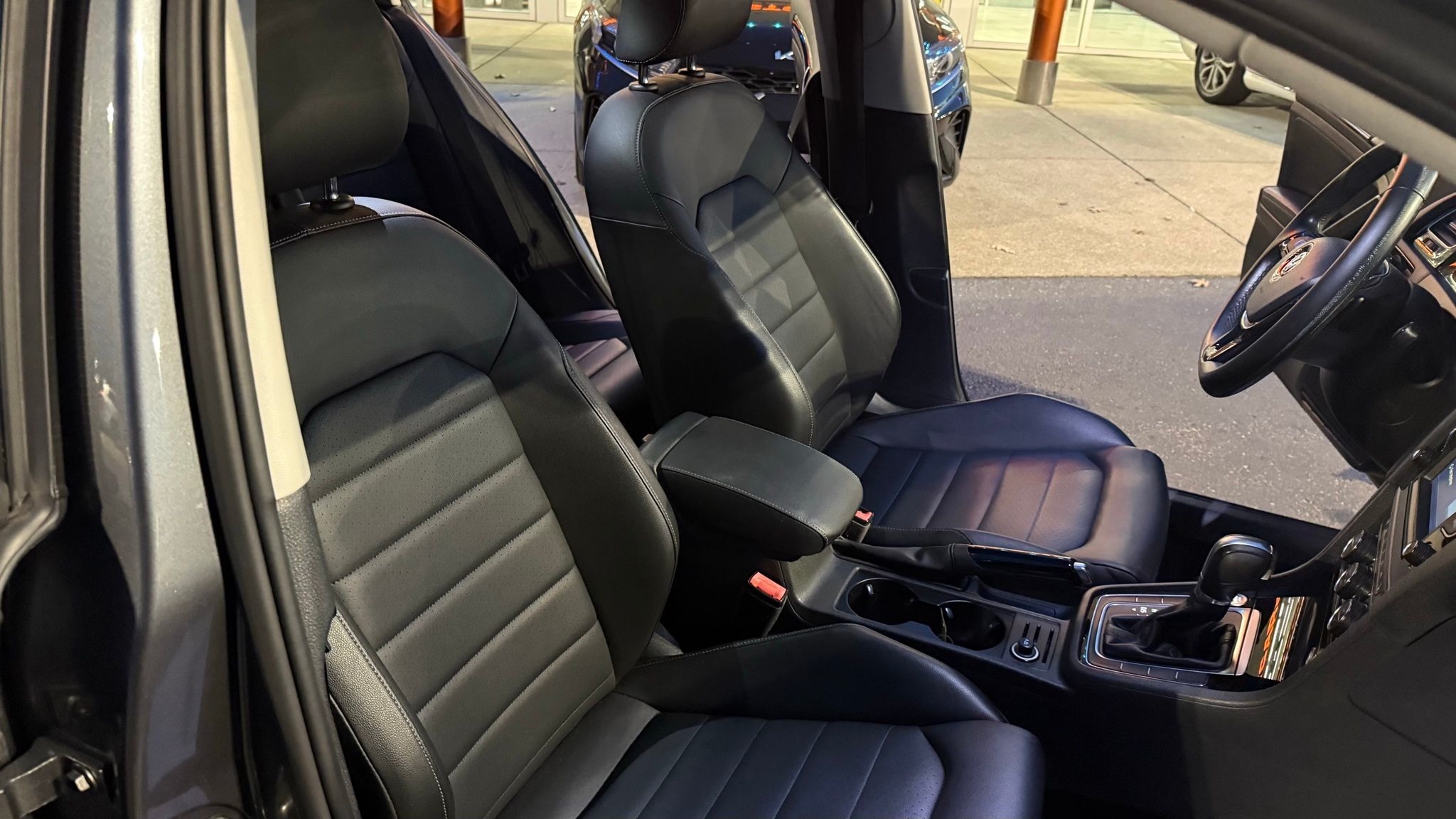 Volkswagen Golf  2017