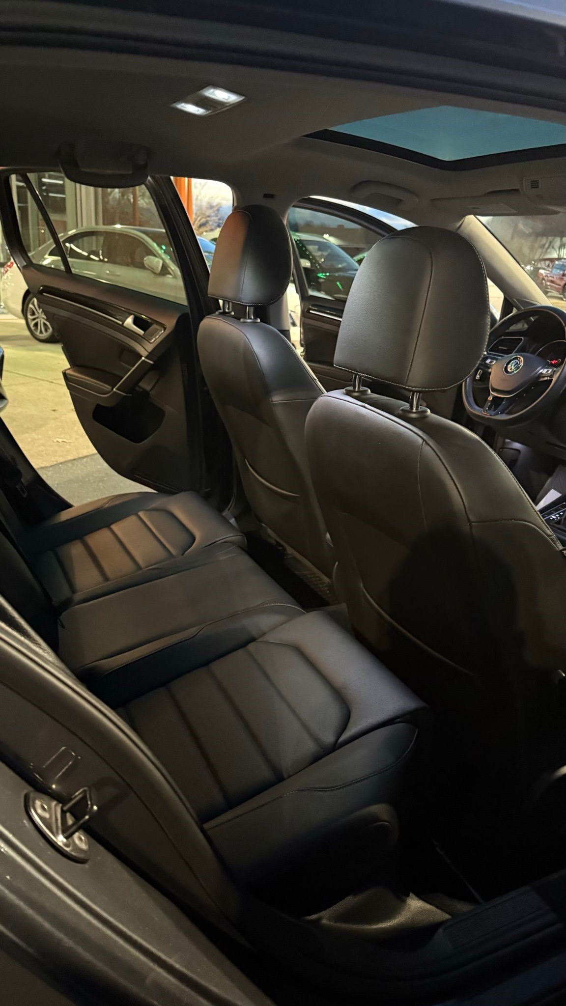 Volkswagen Golf  2017