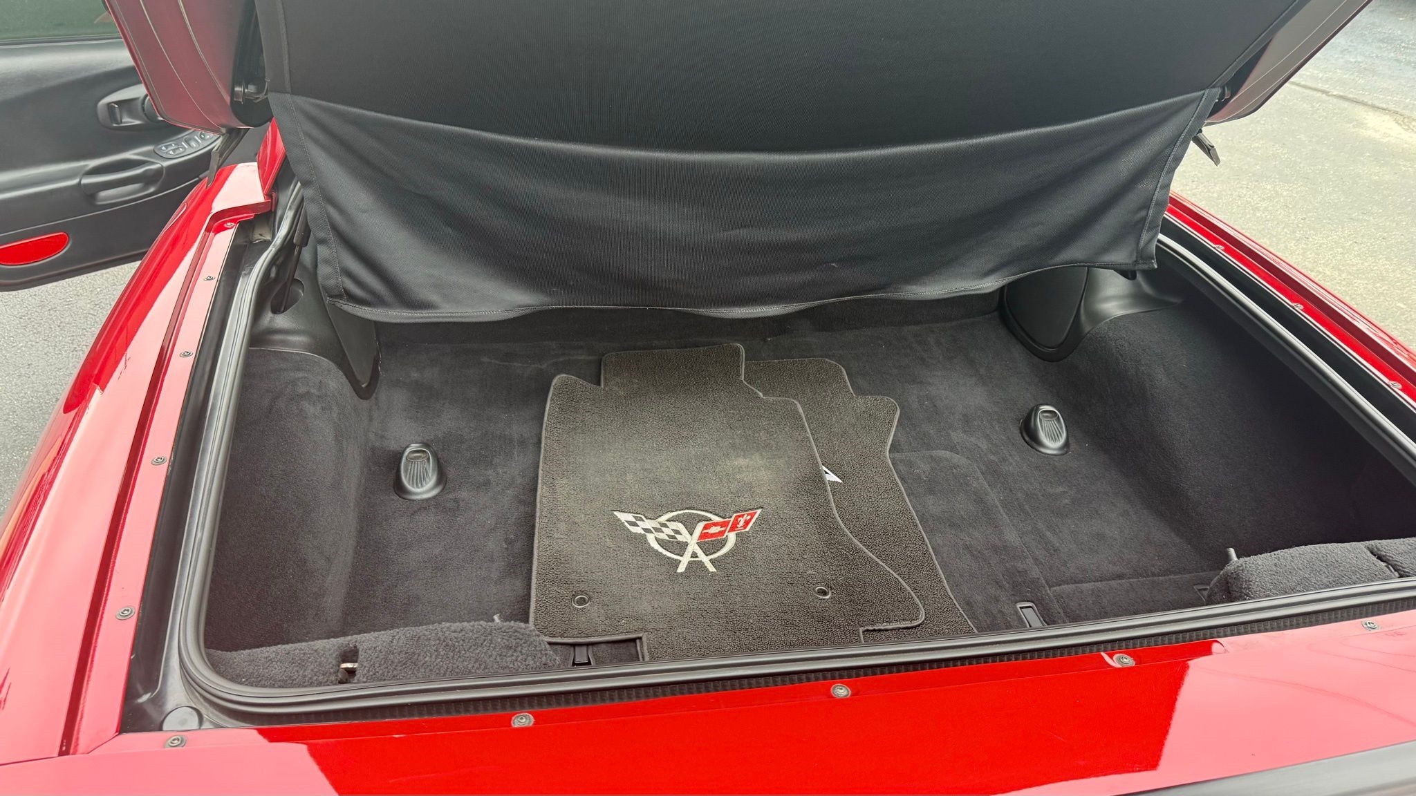 Chevrolet Corvette  2004