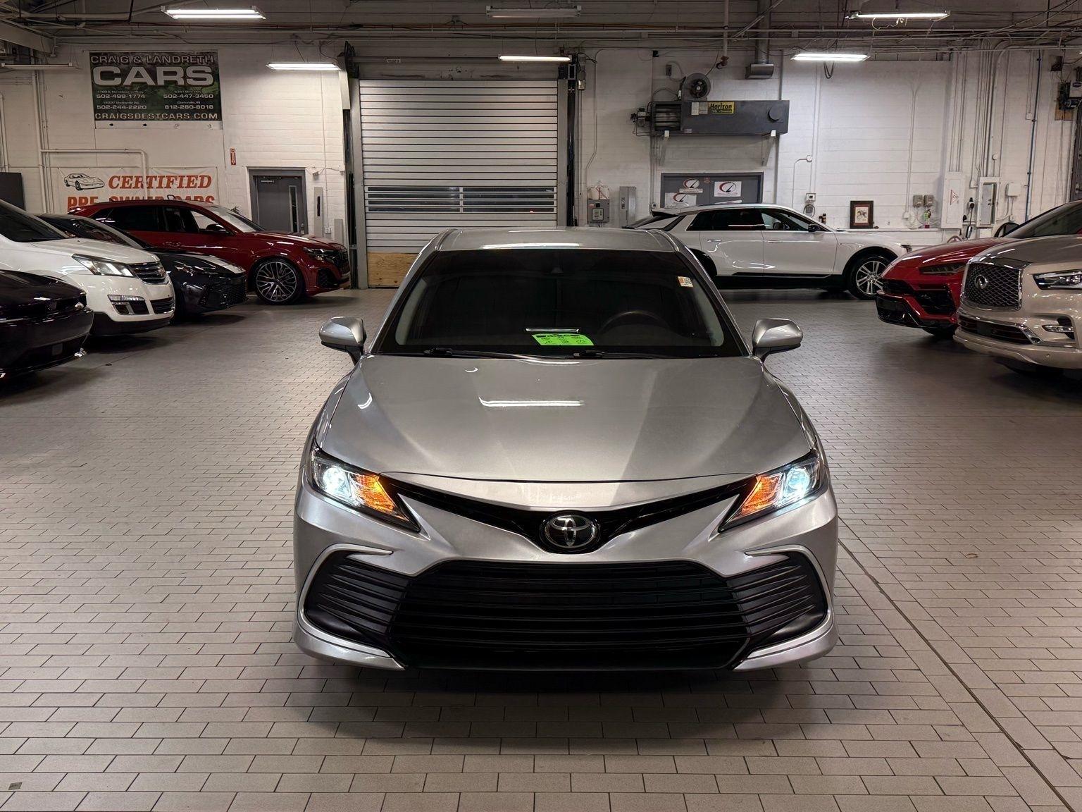 Toyota Camry  2022