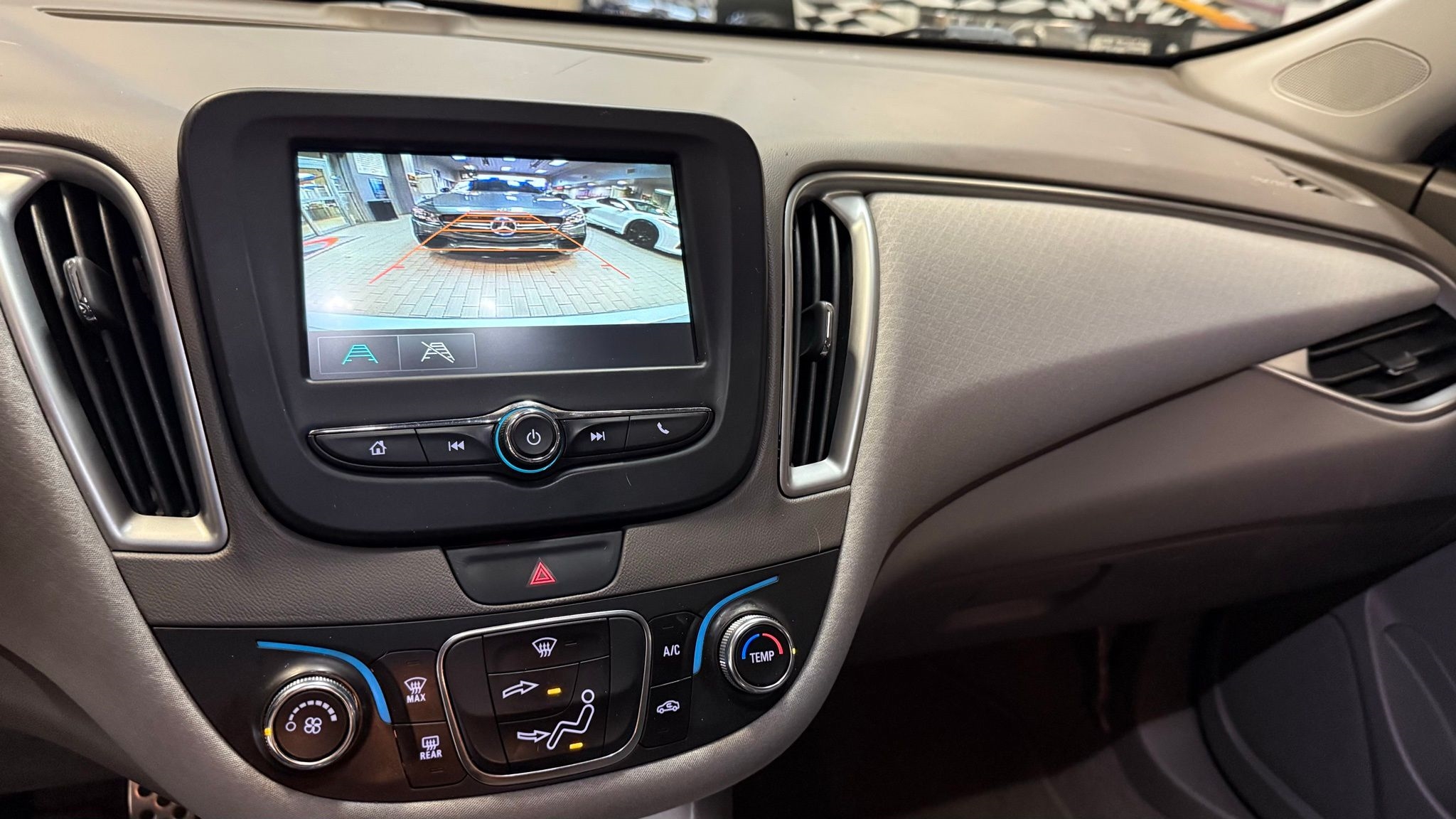 Chevrolet Malibu  2016