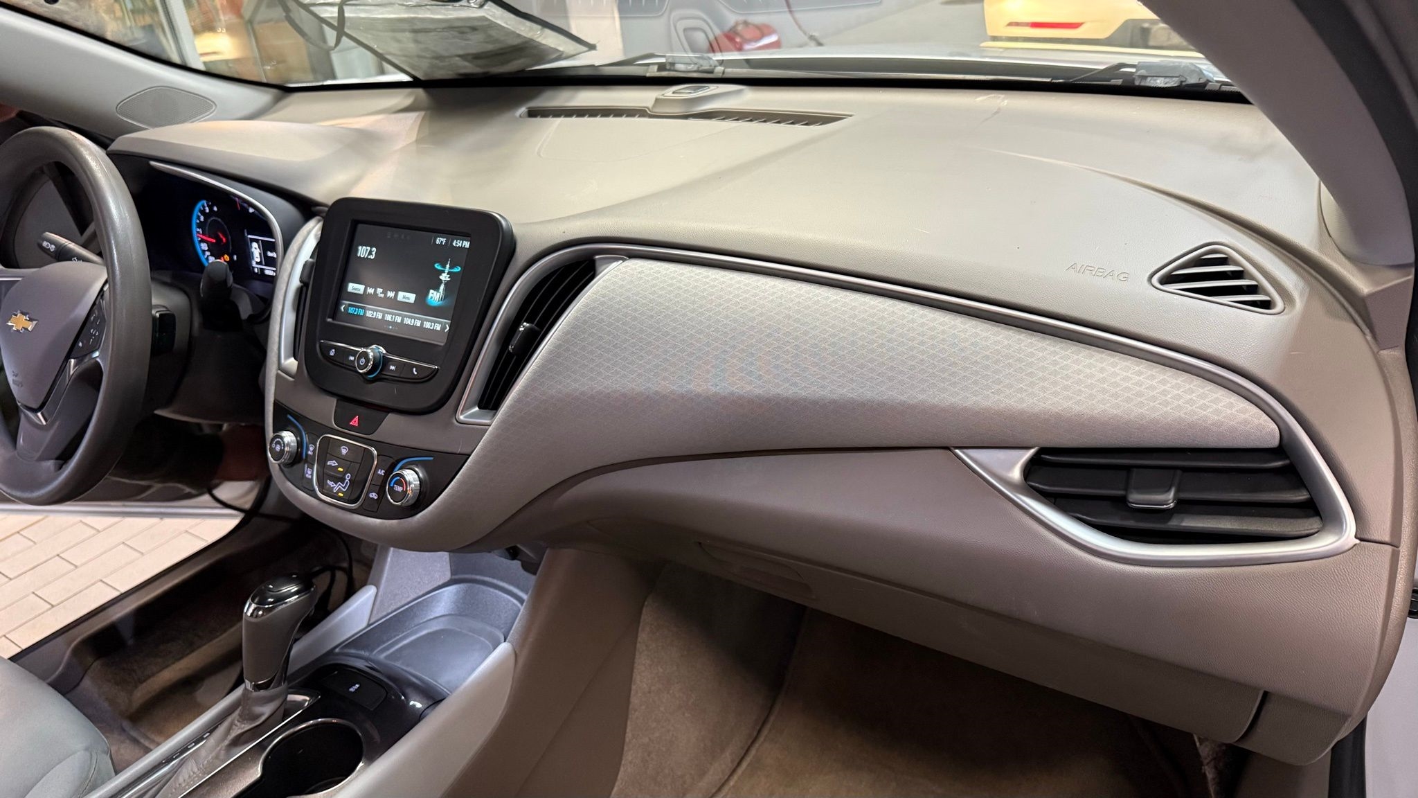 Chevrolet Malibu  2016