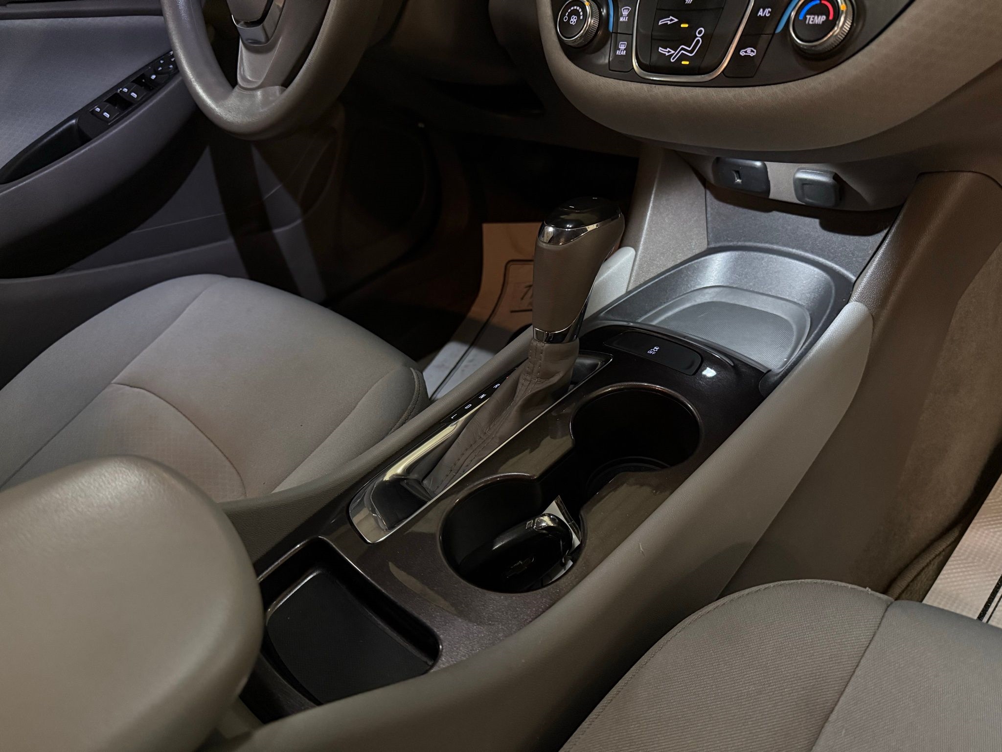 Chevrolet Malibu  2016