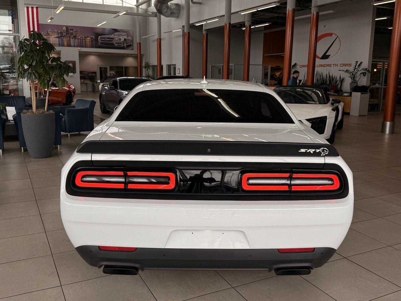 Dodge Challenger  2016