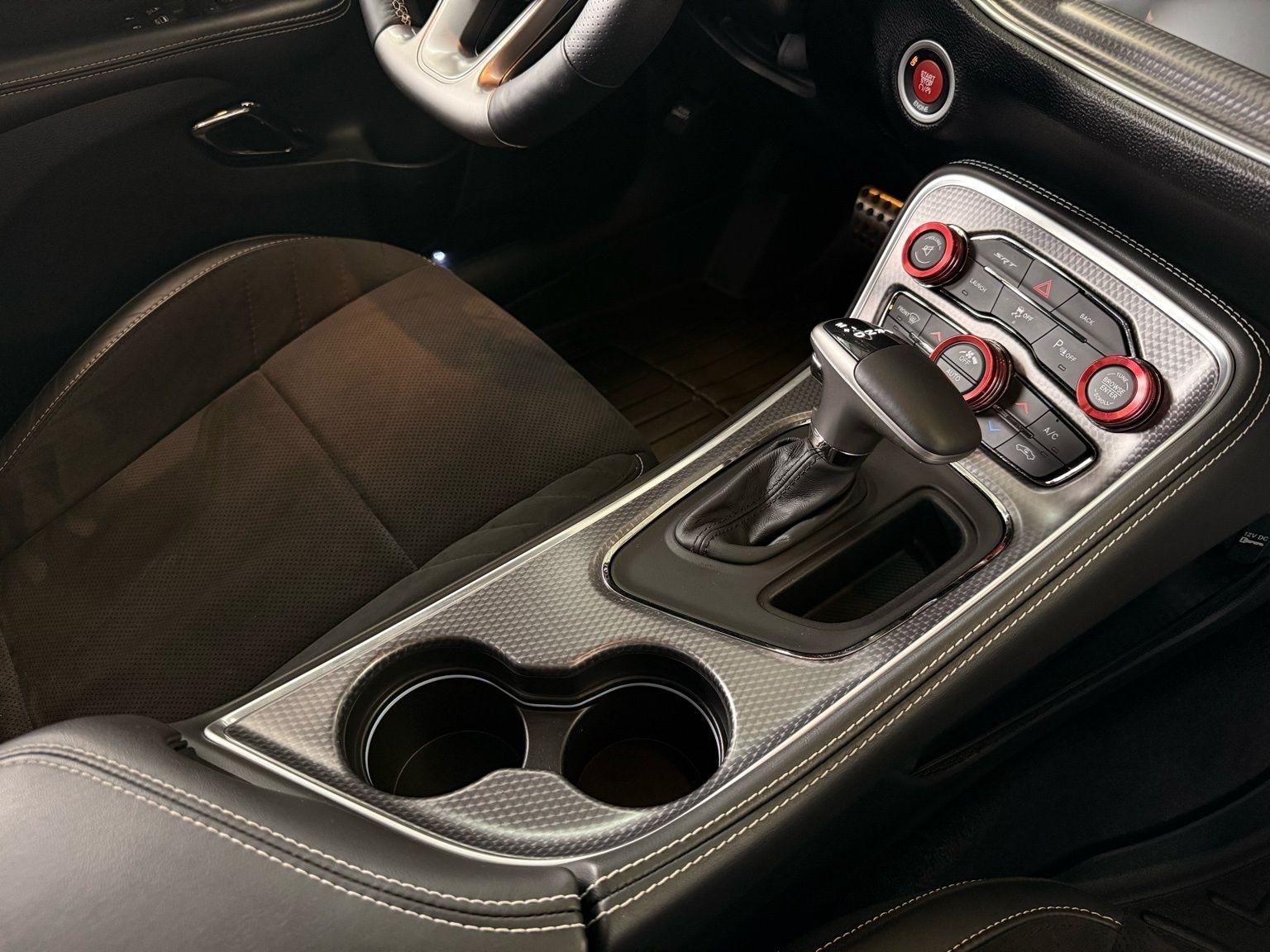 Dodge Challenger  2016