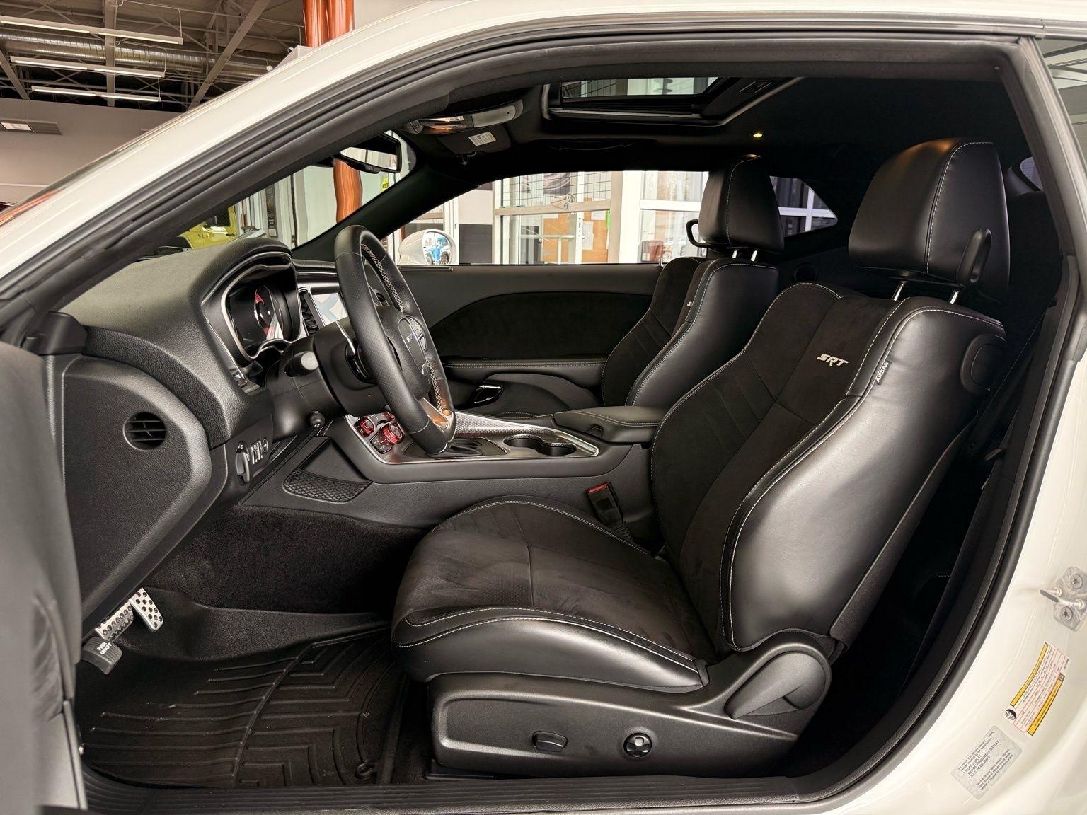 Dodge Challenger  2016