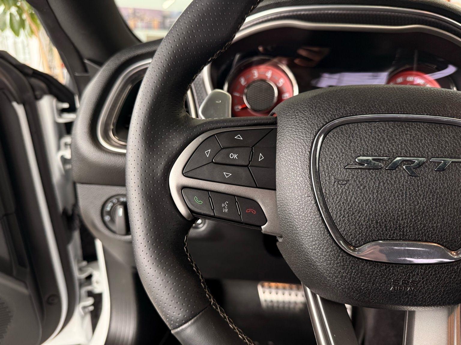 Dodge Challenger  2016