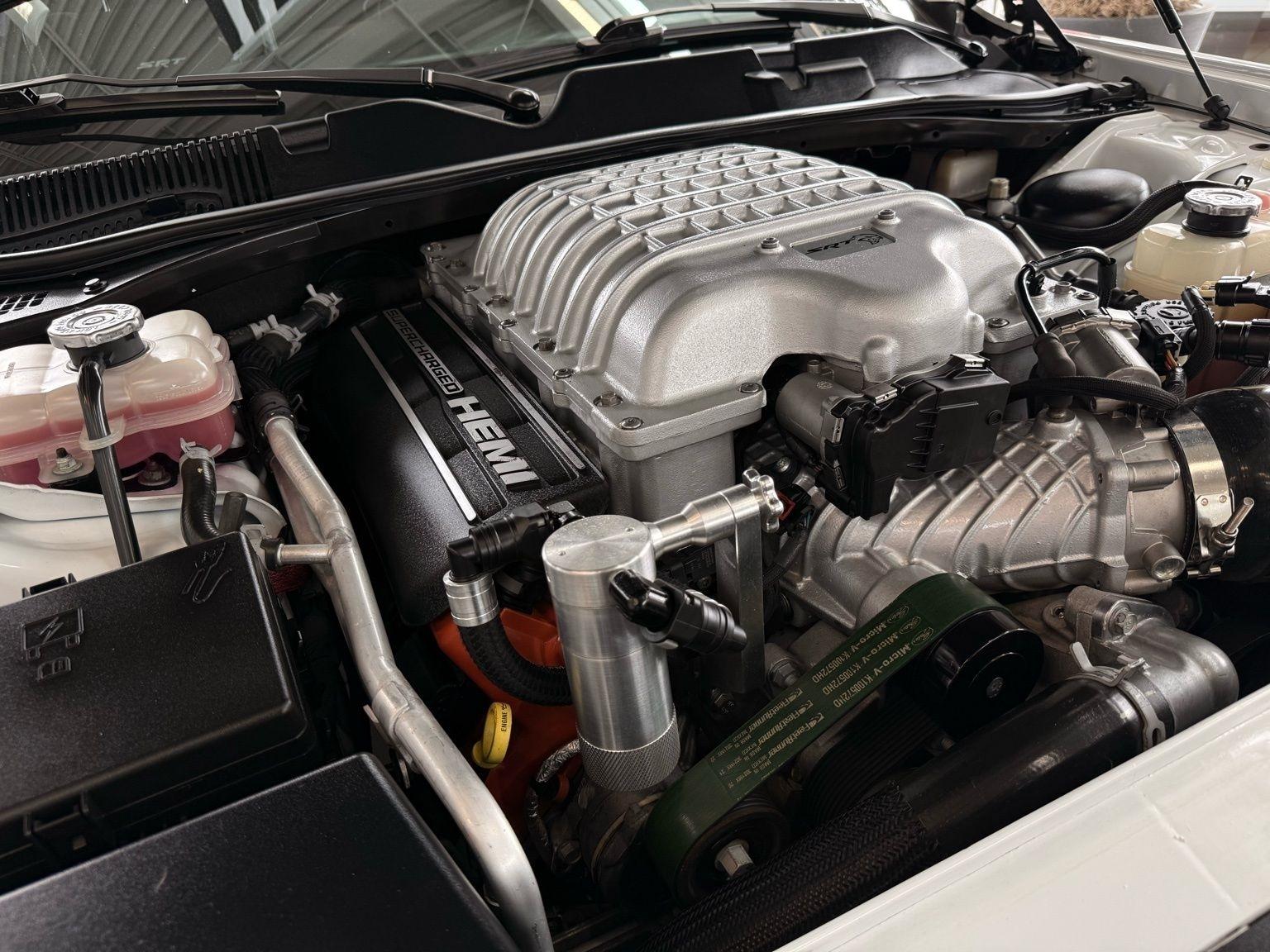 Dodge Challenger  2016