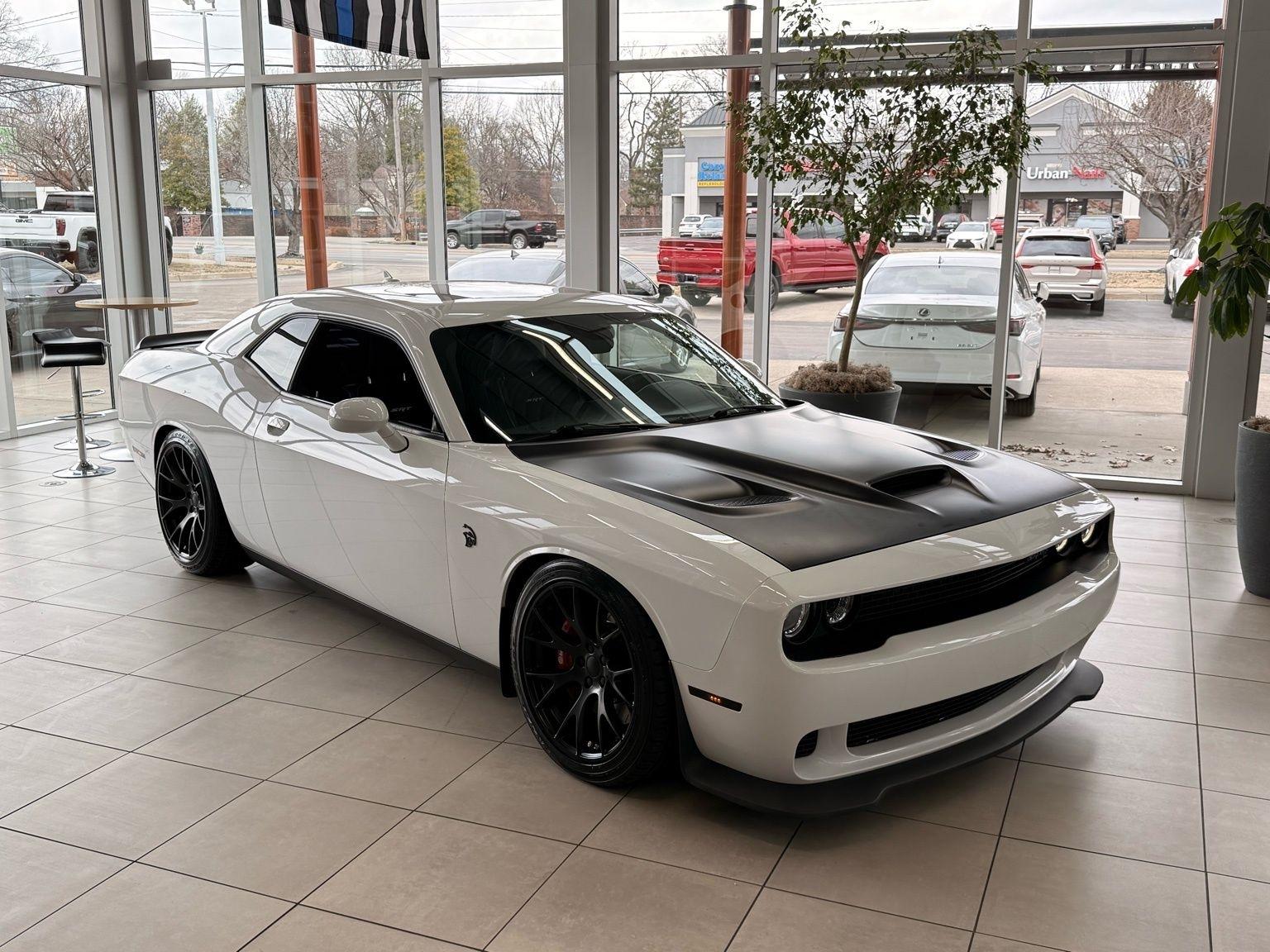 Dodge Challenger  2016