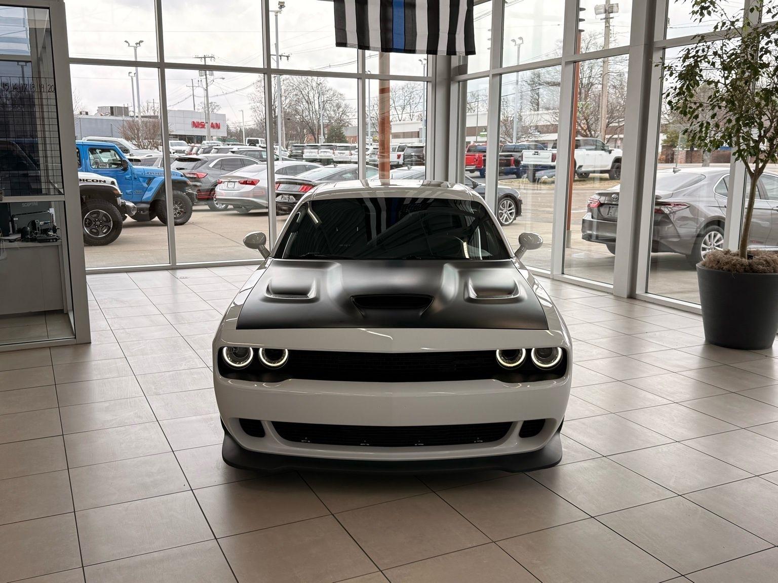 Dodge Challenger  2016