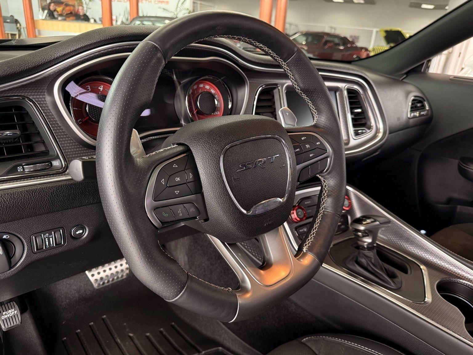 Dodge Challenger  2016