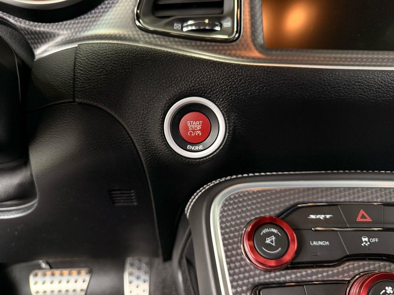 Dodge Challenger  2016