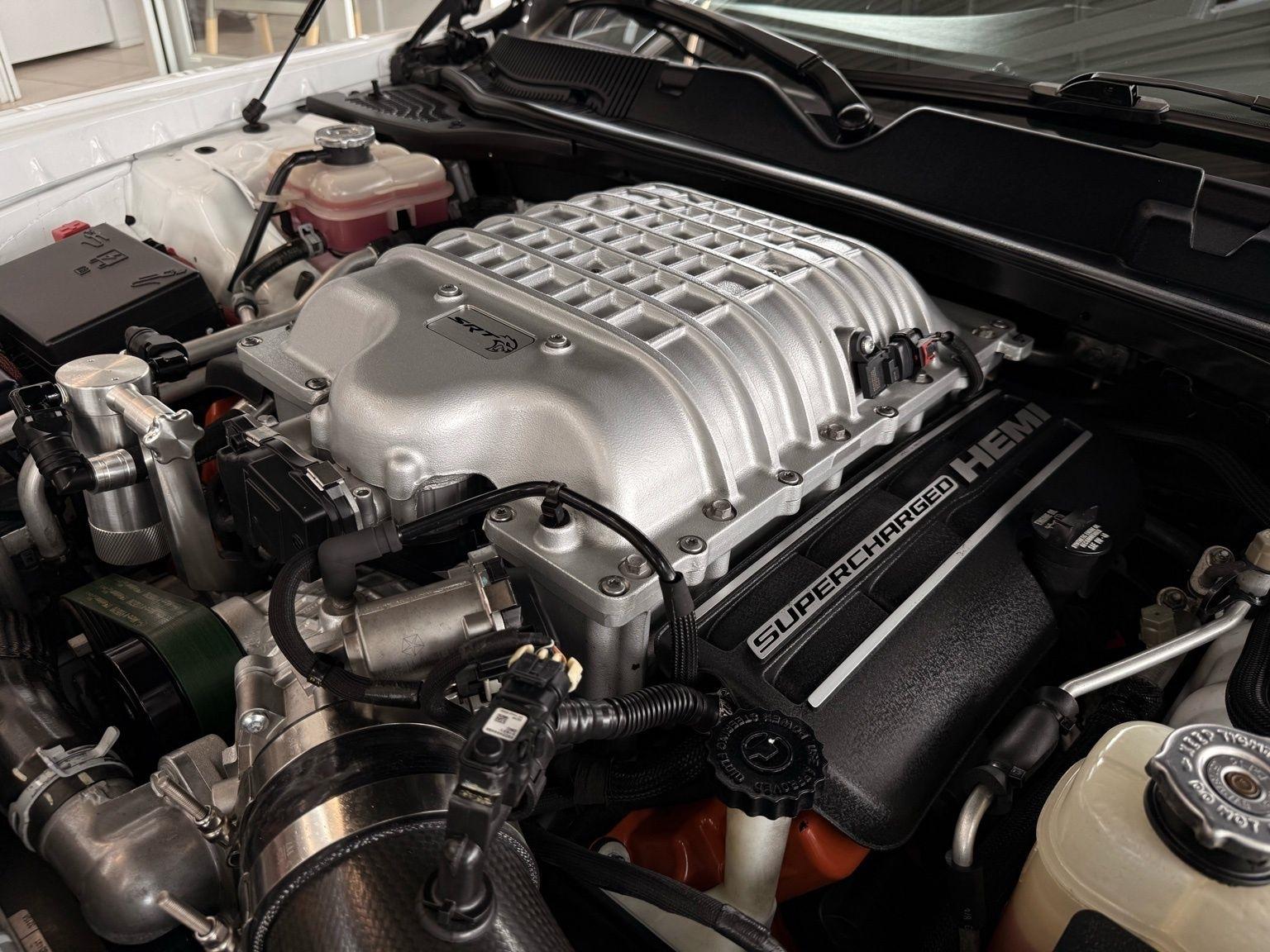 Dodge Challenger  2016