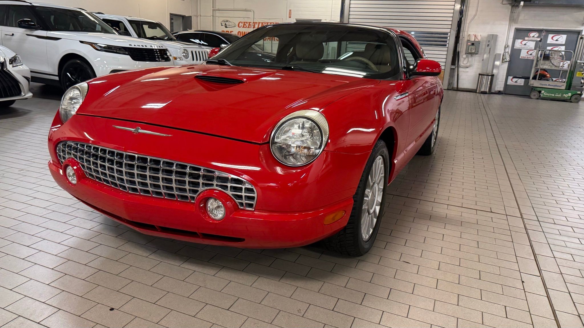 Ford Thunderbird  2005