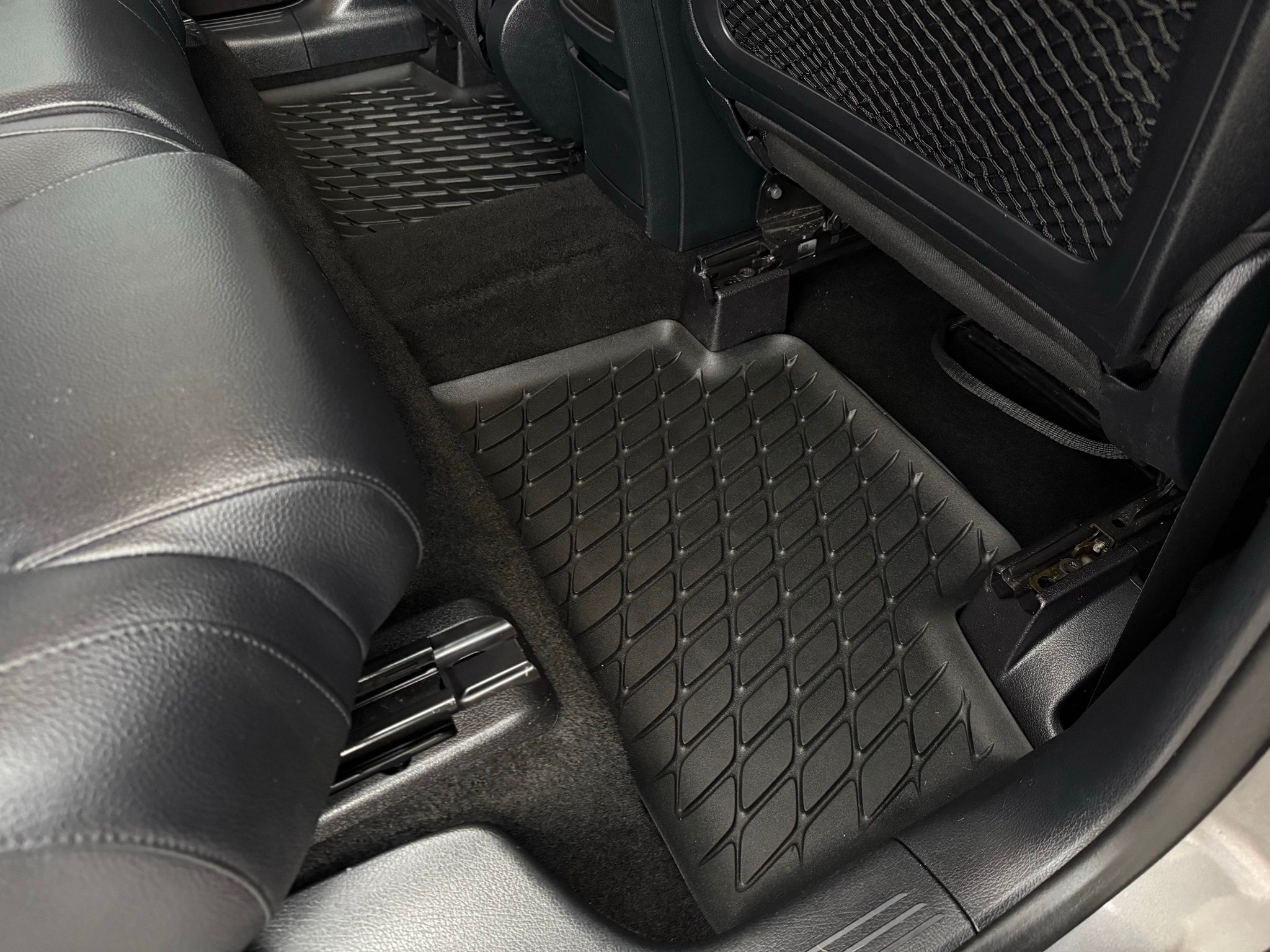 Mercedes-Benz GLB-Class  2020